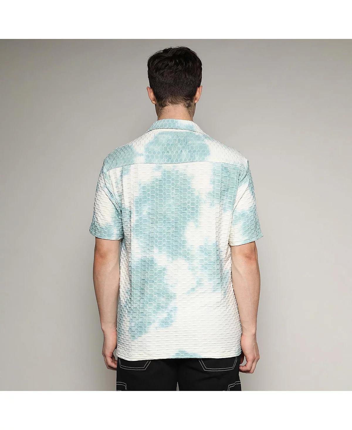 Мужская разноцветная рубашка-Тай-Дайс в виде пчелиных сот 12890₽