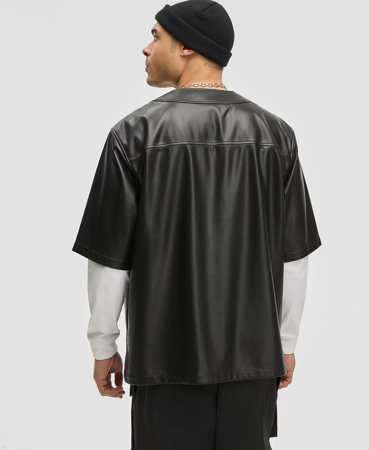 Модная мужская рубашка свободного кроя с перфорацией и нашивками One эксклюзивно представленная в Macys 10590₽