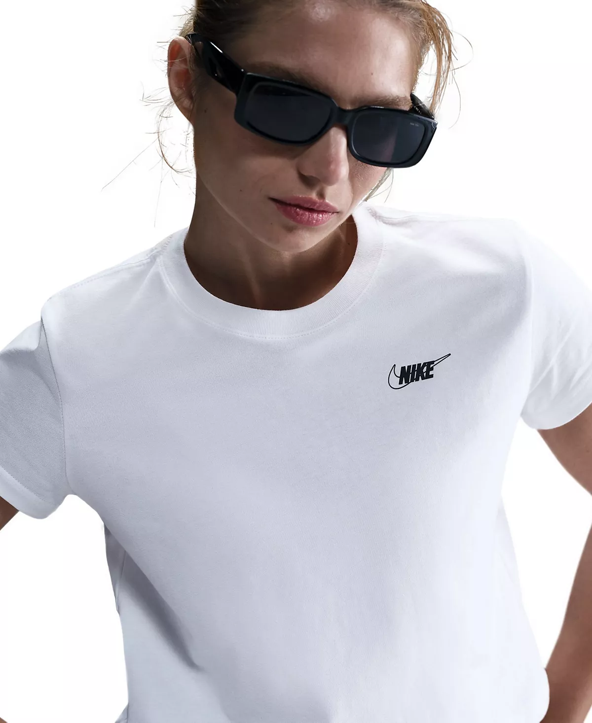 Женская хлопковая футболка с логотипом Nike Sportswear Club с коротким рукавом