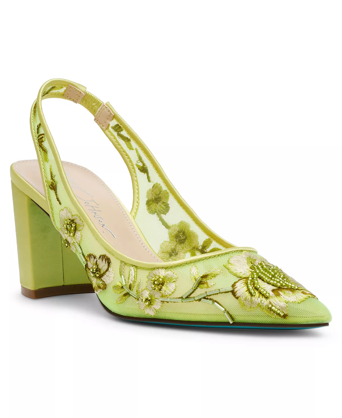 Вышитые бисером туфли-лодочки на блочном каблуке 22690₽