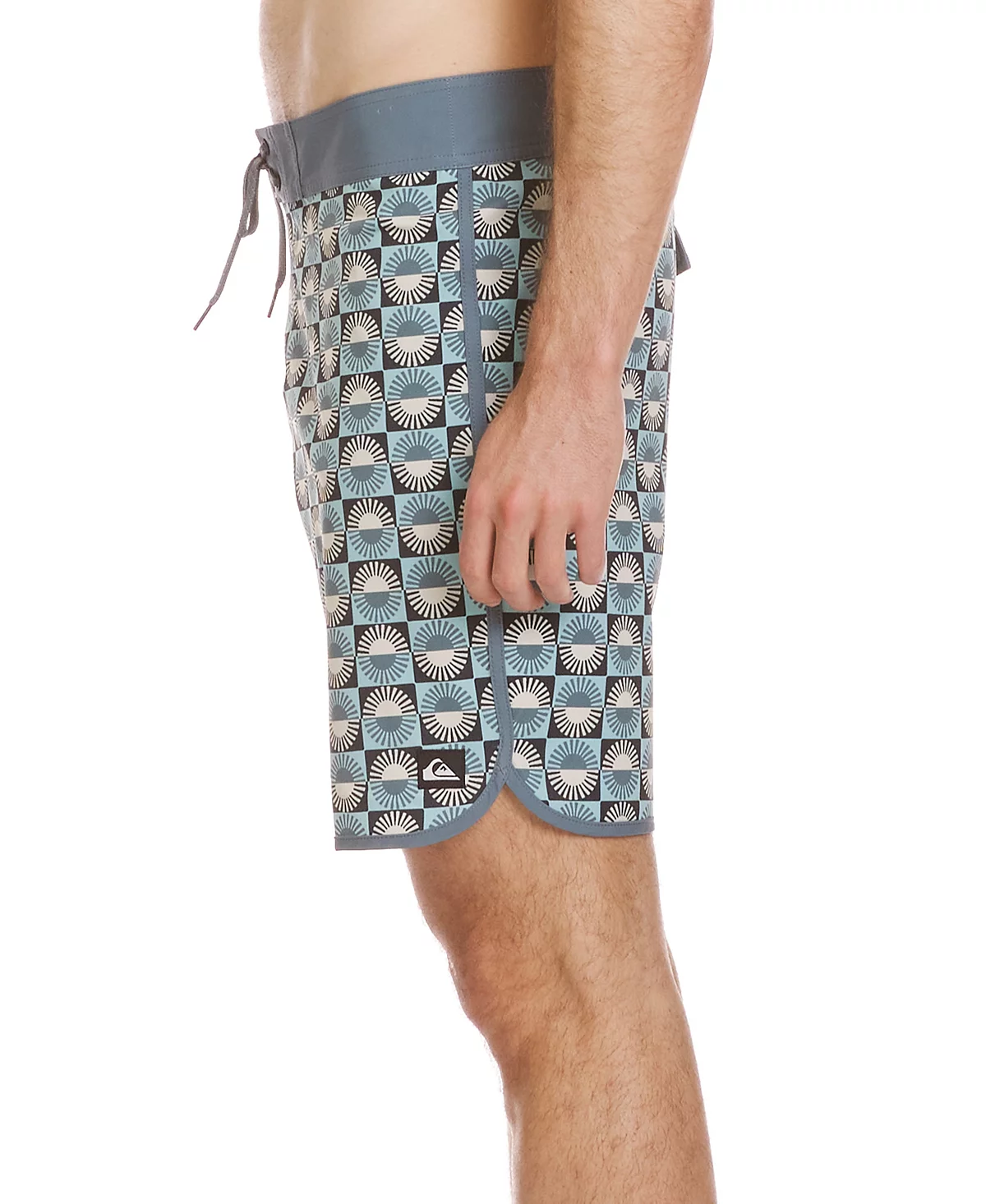 Мужские шорты Quiksilver из шелка для серфинга Scallop 19 11190₽