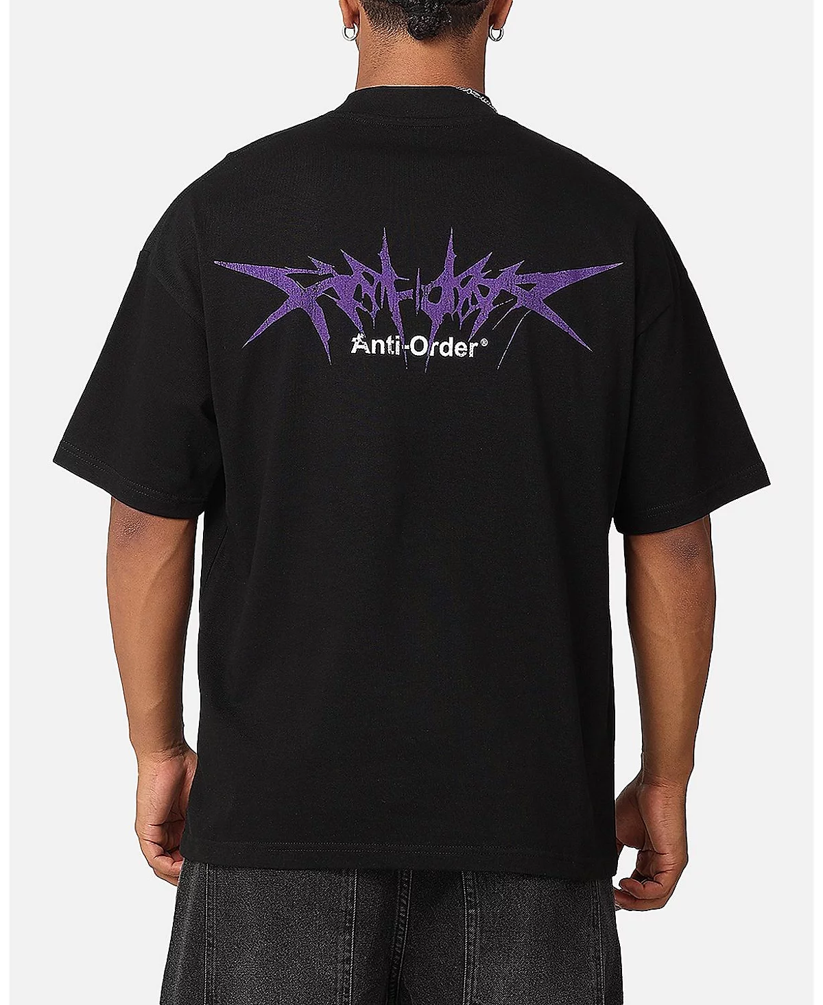 Футболка с имитацией шеи из металла 7990₽