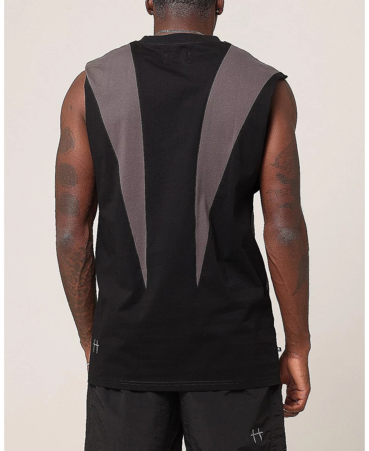 Мужская футболка с объемными мышцами SAINT MORTA Mens Rage 9090₽