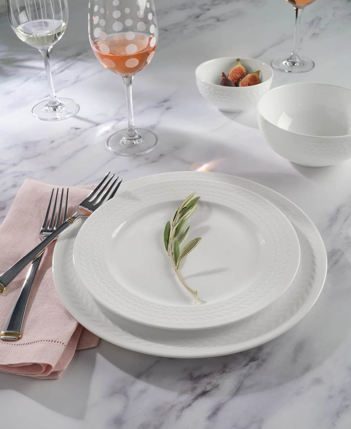 Набор Mikasa Gold Harmony 65 шт рассчитан на 12 персон 57690₽