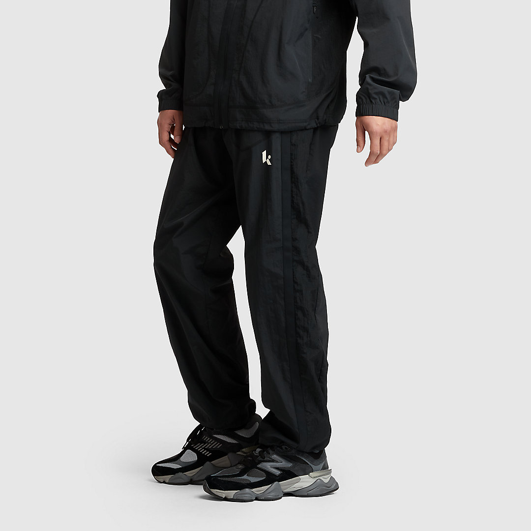 Мужские брюки из гофрированной ткани New Balance Klutch 16190₽