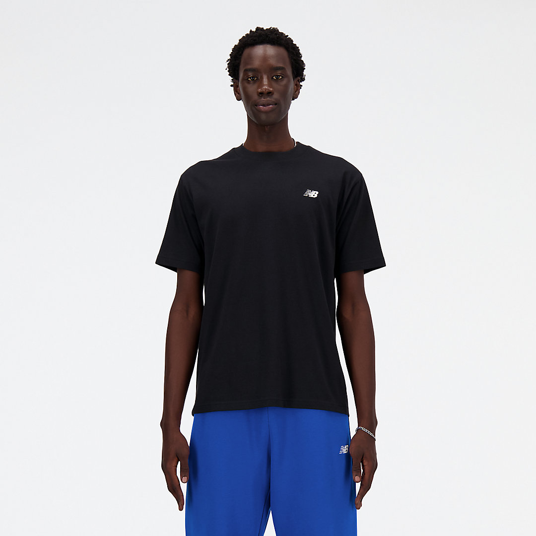 Хлопковая футболка New Balance Sport Essentials из хлопка 5690₽