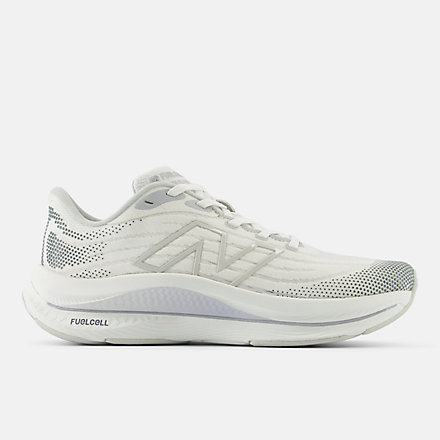 Женские кроссовки New Balance FuelCell Walker Elite