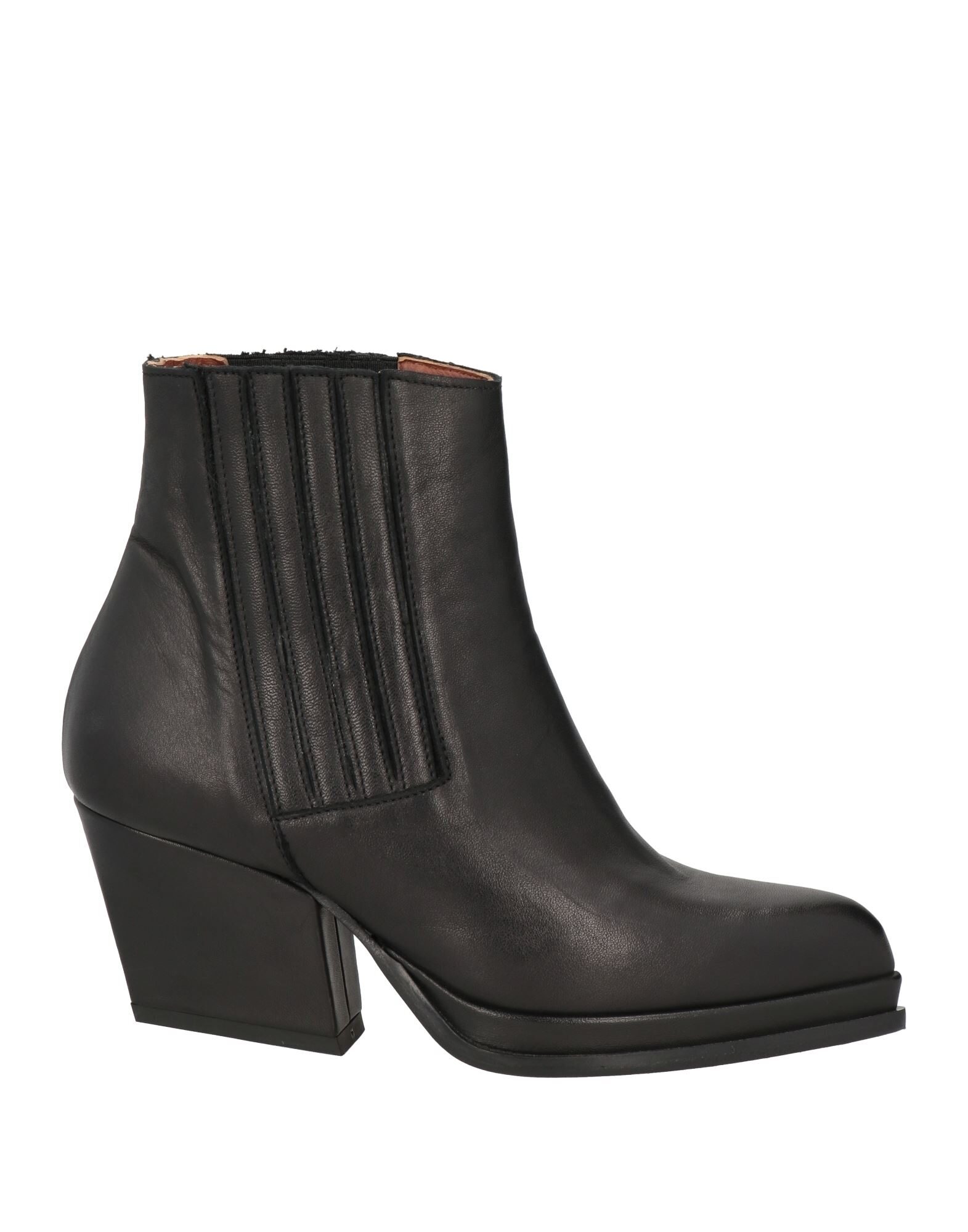 CURIOSIT Полусапоги и высокие ботинки 14090₽