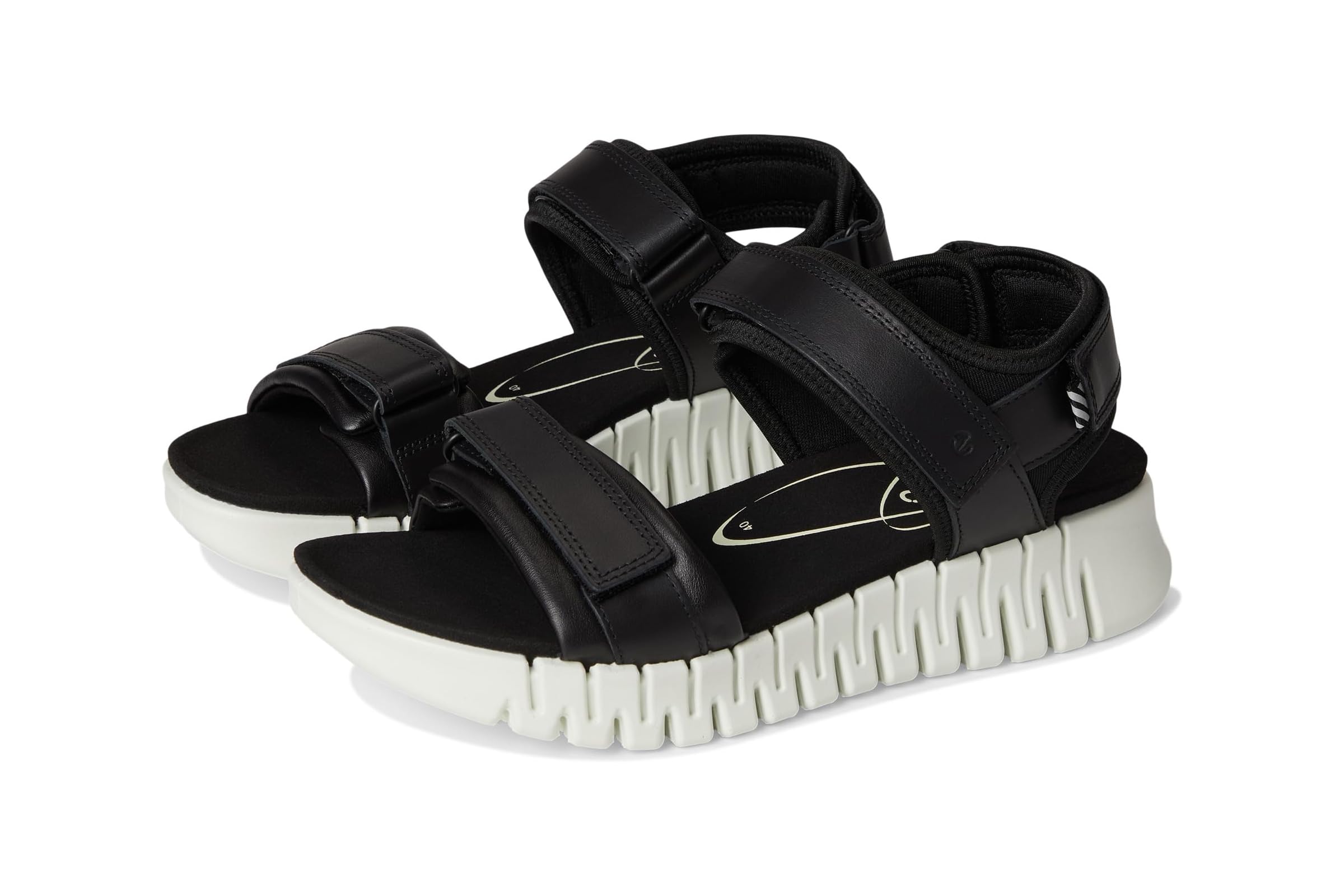 ECCO Gruuv Sol Sandal 25890₽