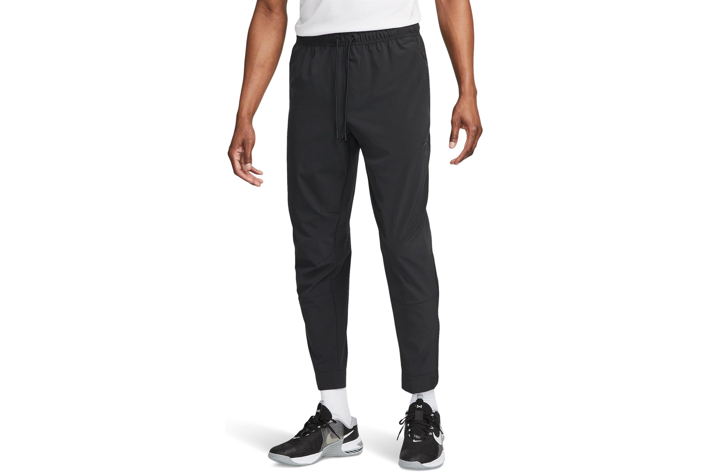 Брюки Nike Dri-Fit Unlimited Tapered Pants 15990₽