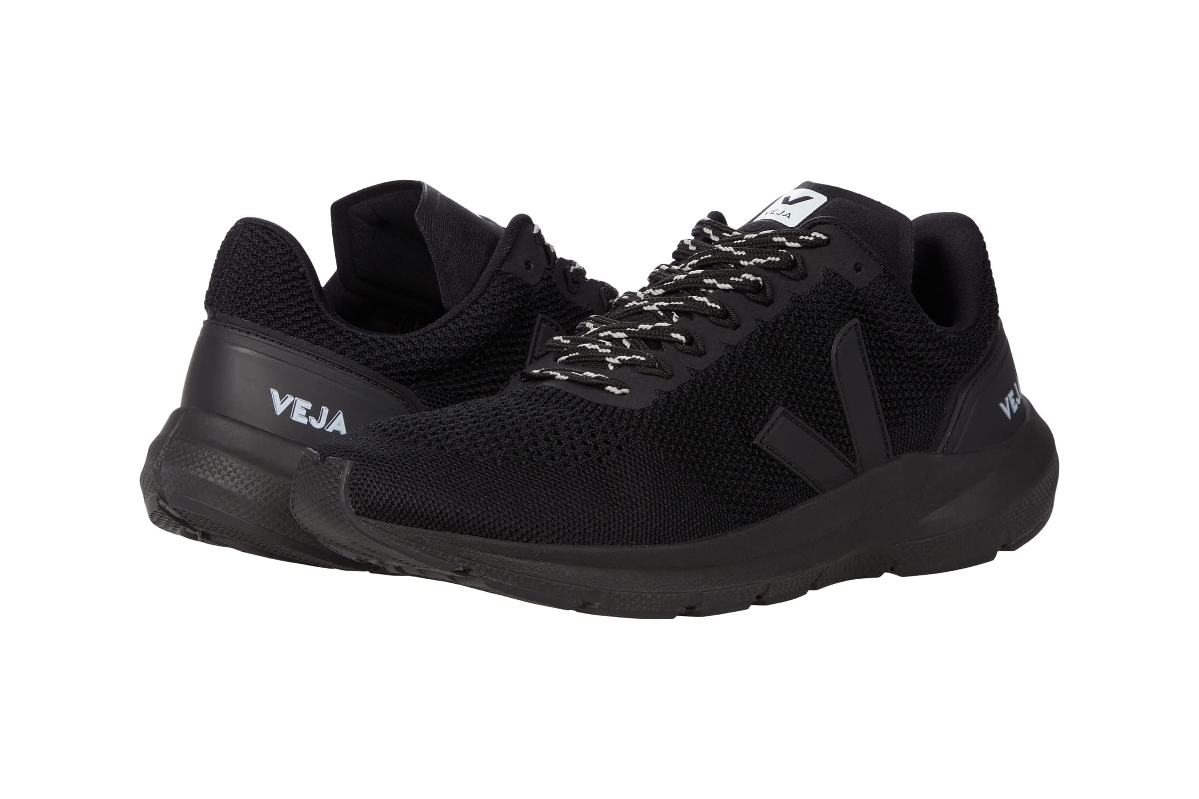 Мужские кроссовки VEJA Marlin LT 22690₽