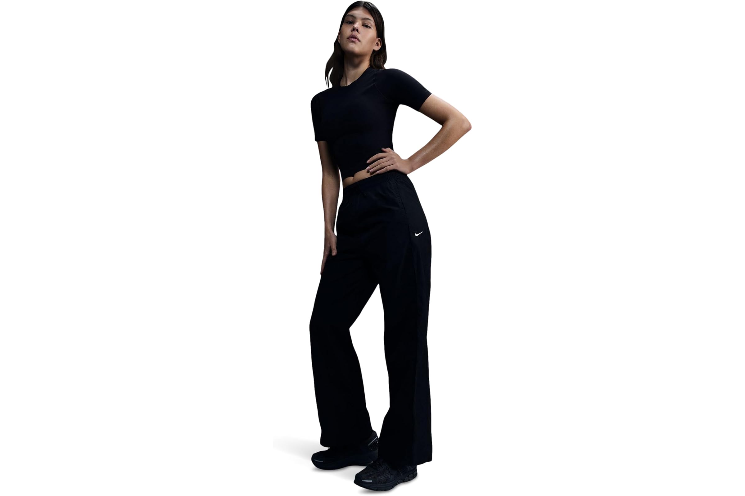 Брюки Nike Windrunner High-waisted Woven Open-hem Pants 12590₽
