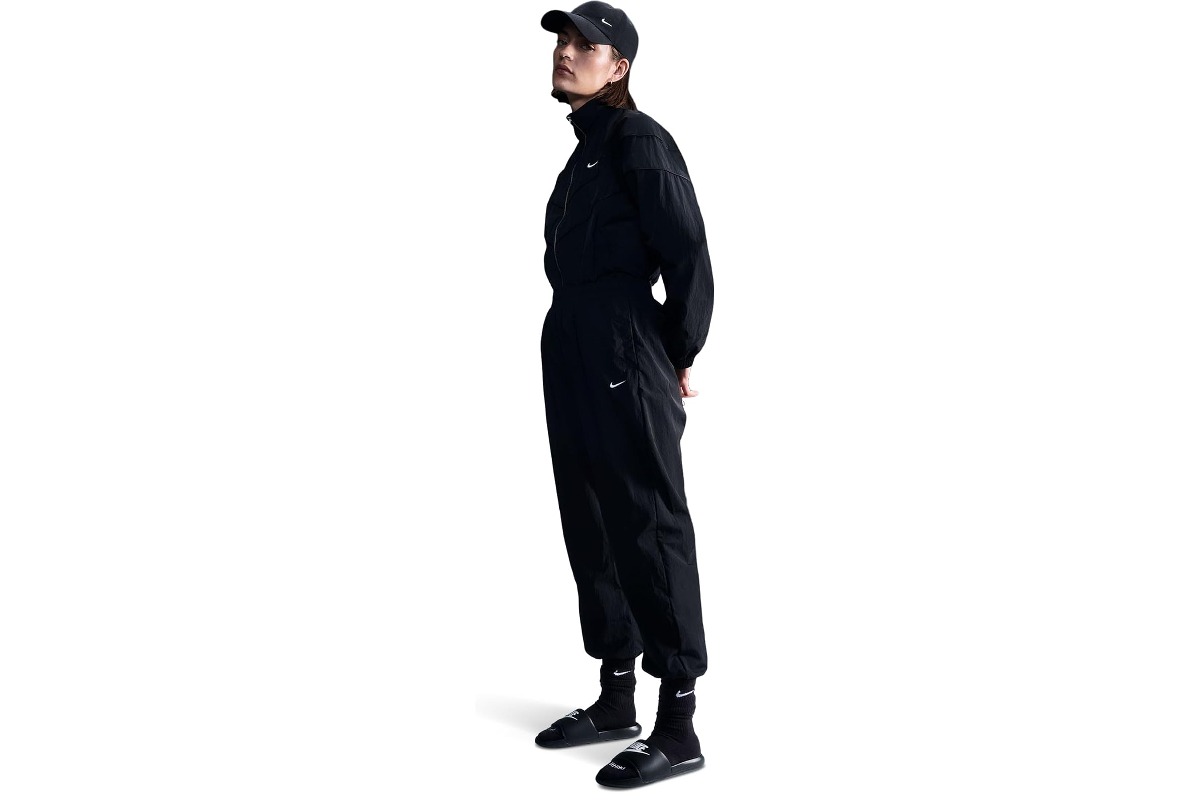 Брюки Nike Sportswear Essential Mid-rise Oversized Woven Joggers 11890₽