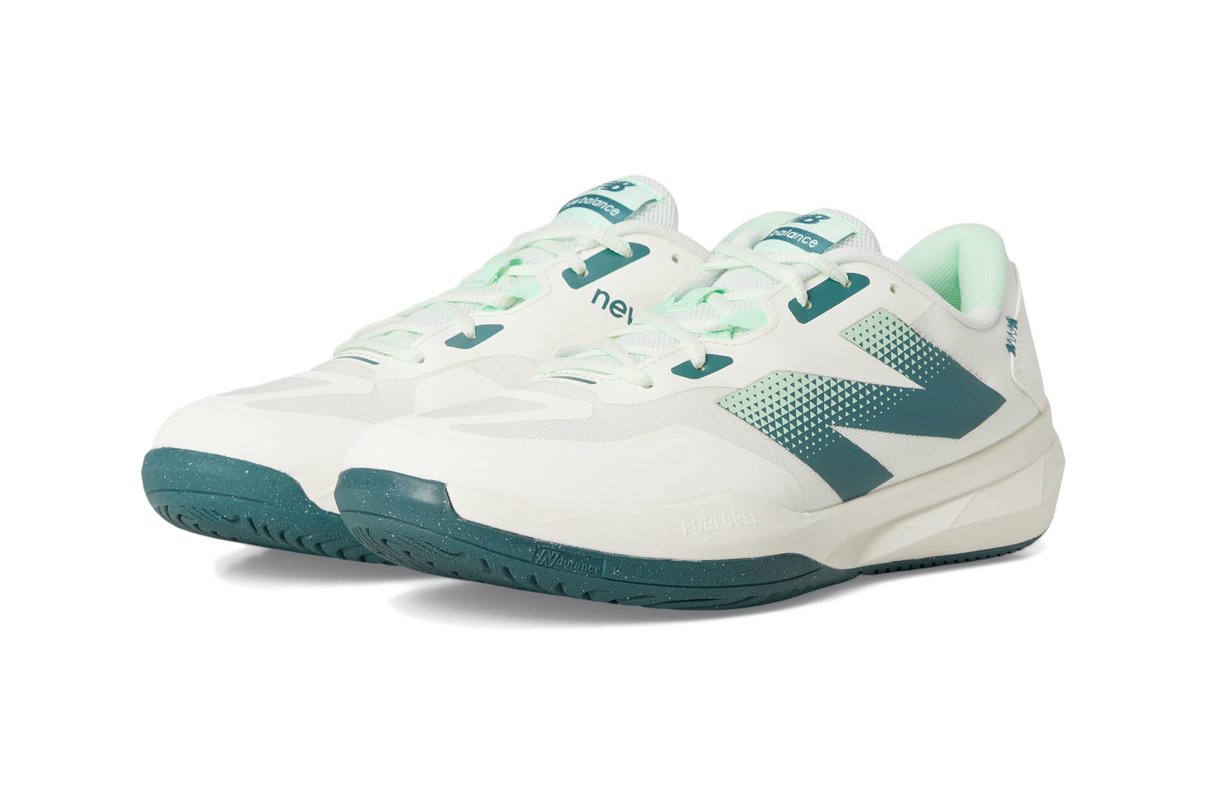 Женские кроссовки New Balance 796v4 19890₽