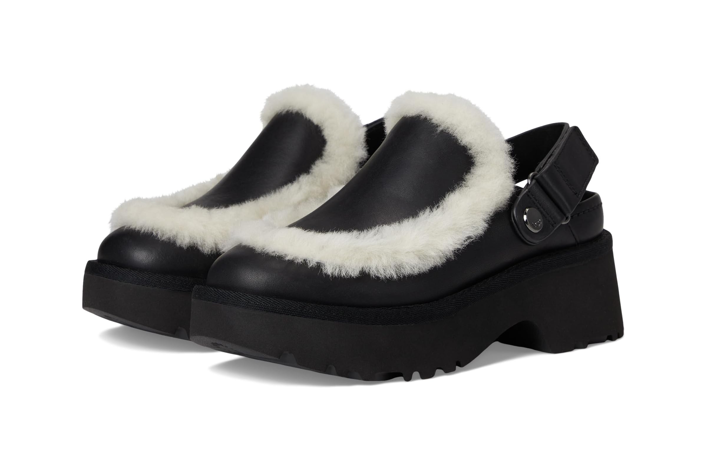 UGG Esmee Leather Clogs 20290₽