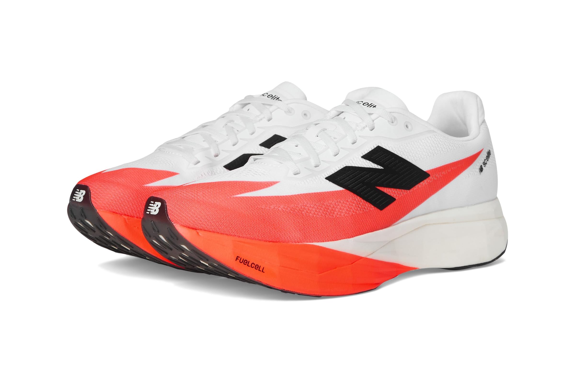 Мужские кроссовки New Balance FuelCell SuperComp Elite v5 50190₽