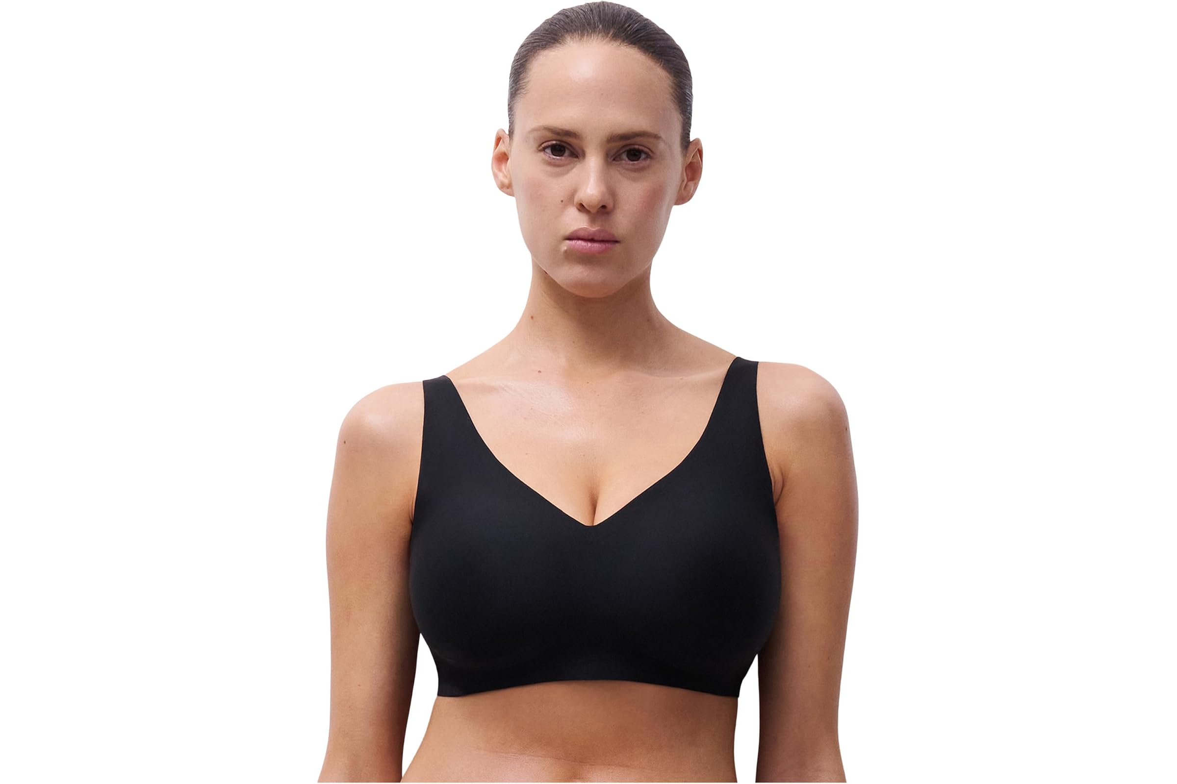 Chantelle Soft Stretch V-Neck Wireless Support Bra 15590₽