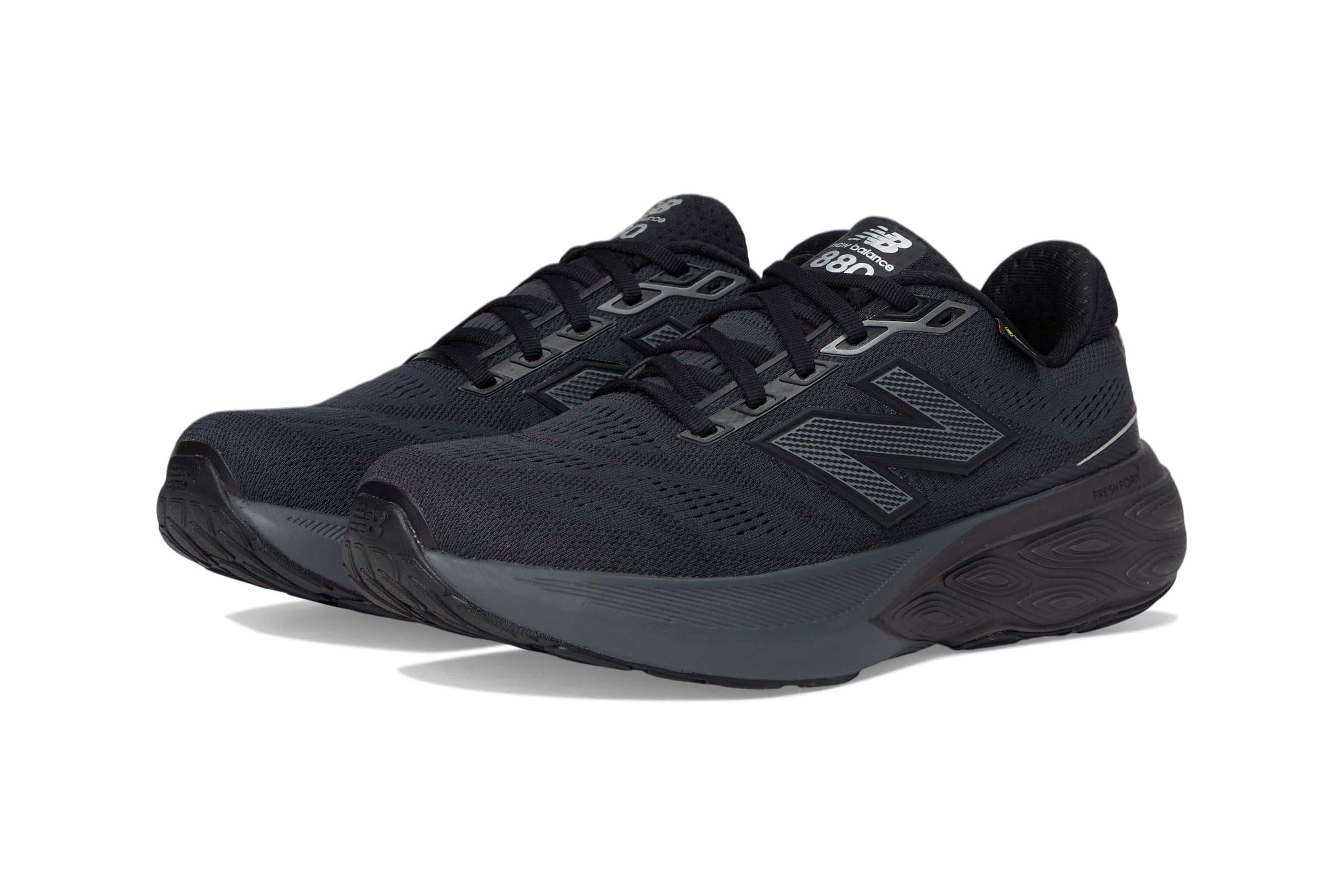 Мужские кроссовки New Balance Fresh Foam X 880 v15 GORE-TEX 34890₽