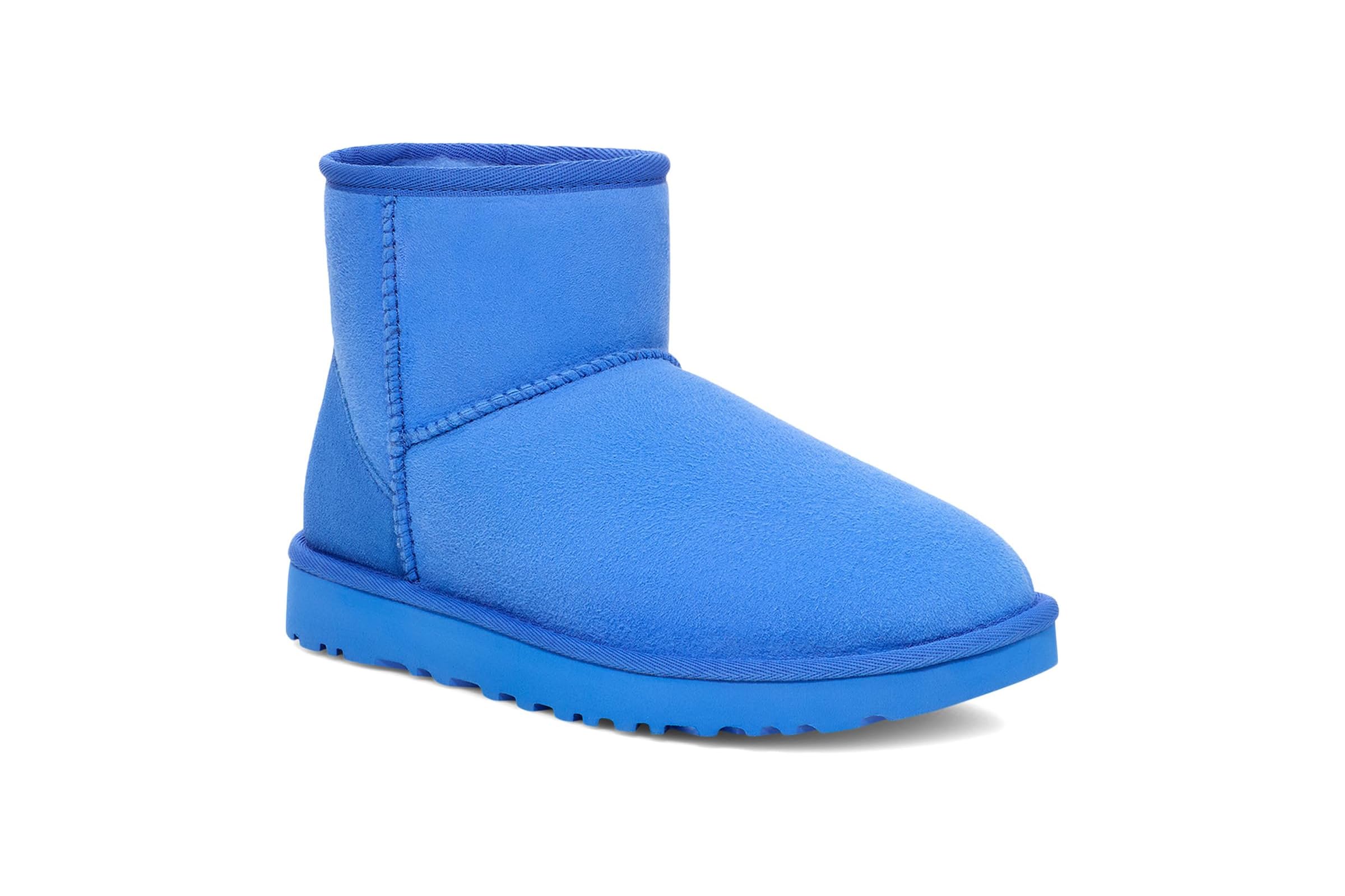 UGG Classic Mini II 30990₽