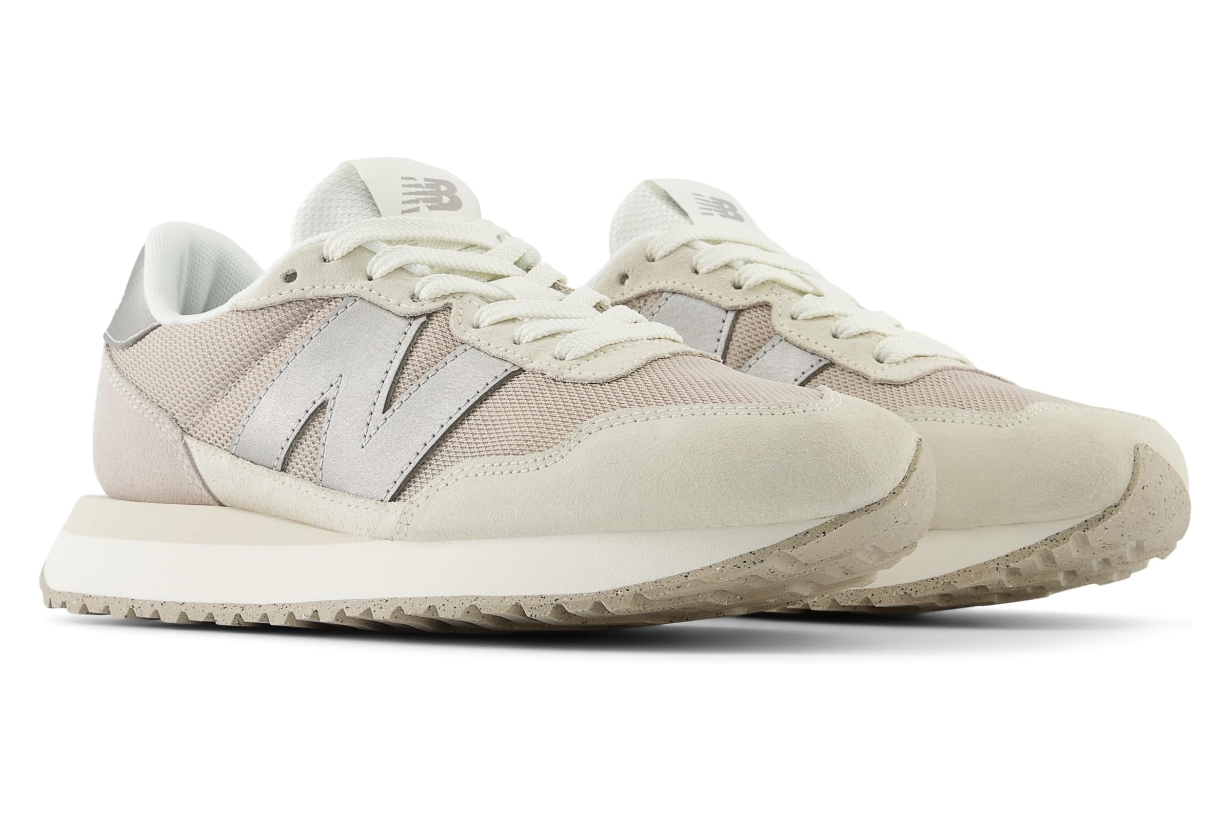 New Balance Classics 237v1 13290₽