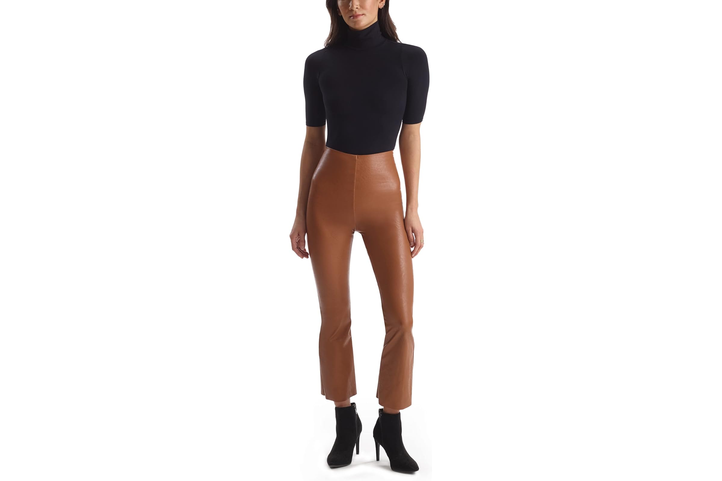 Commando Faux Leather Cropped Flare Perfect Control Leggings SLG33 13590₽