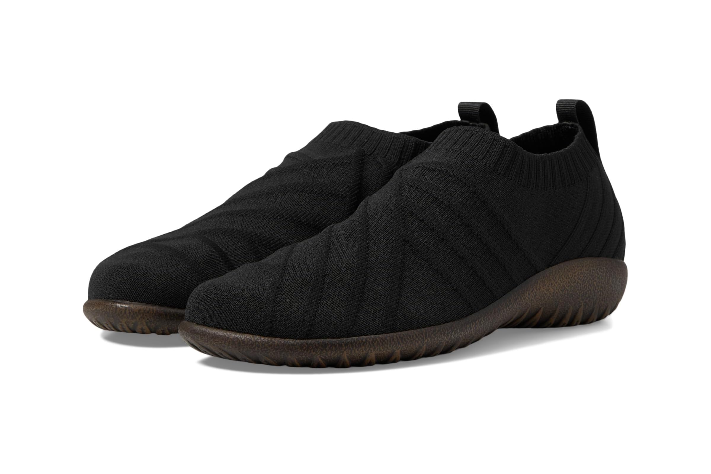 Женские кроссовки Naot Okahu 34290₽