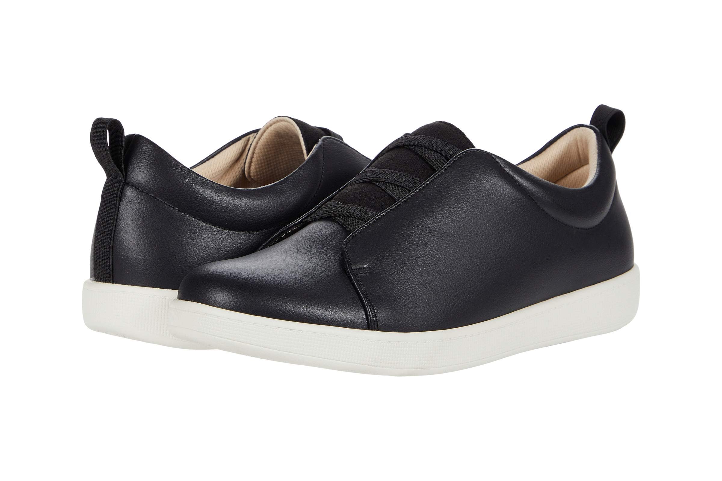 Женские кроссовки Trotters Avrille 18990₽