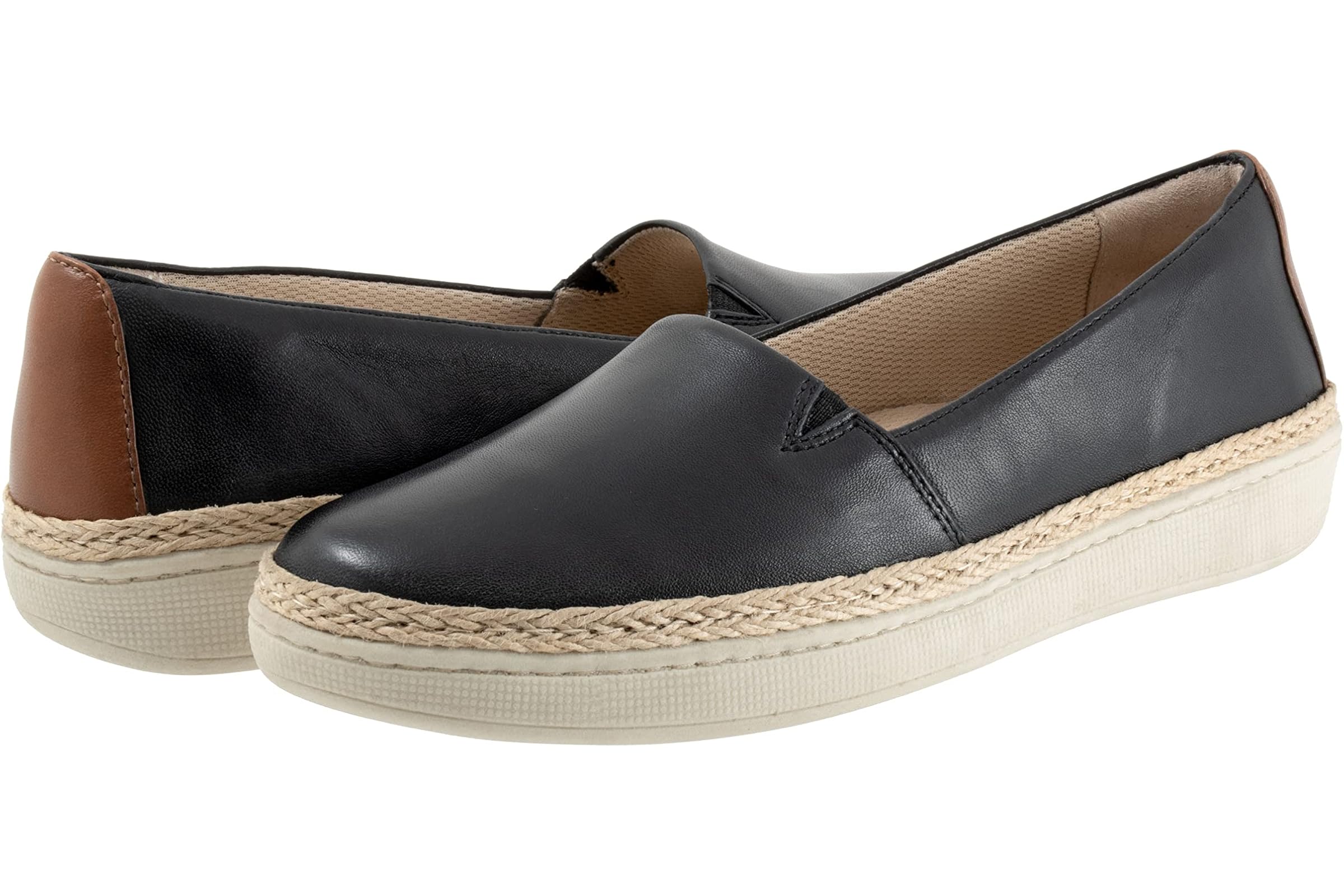 Женские кроссовки Trotters Accent 15190₽