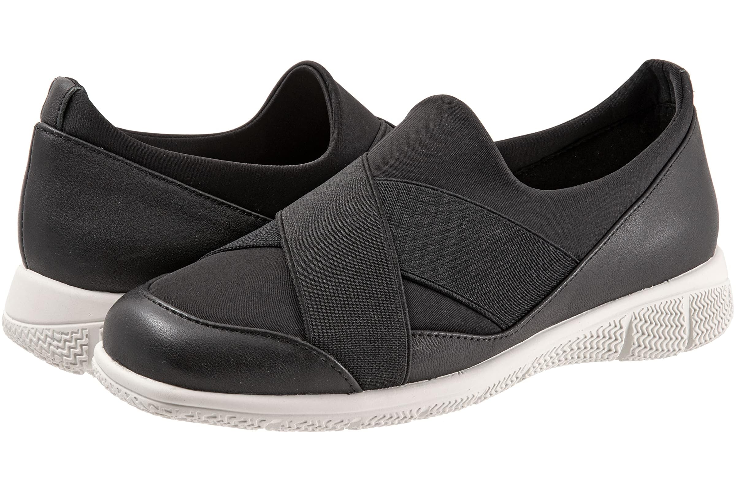 Женские кроссовки Trotters Urbana 12990₽