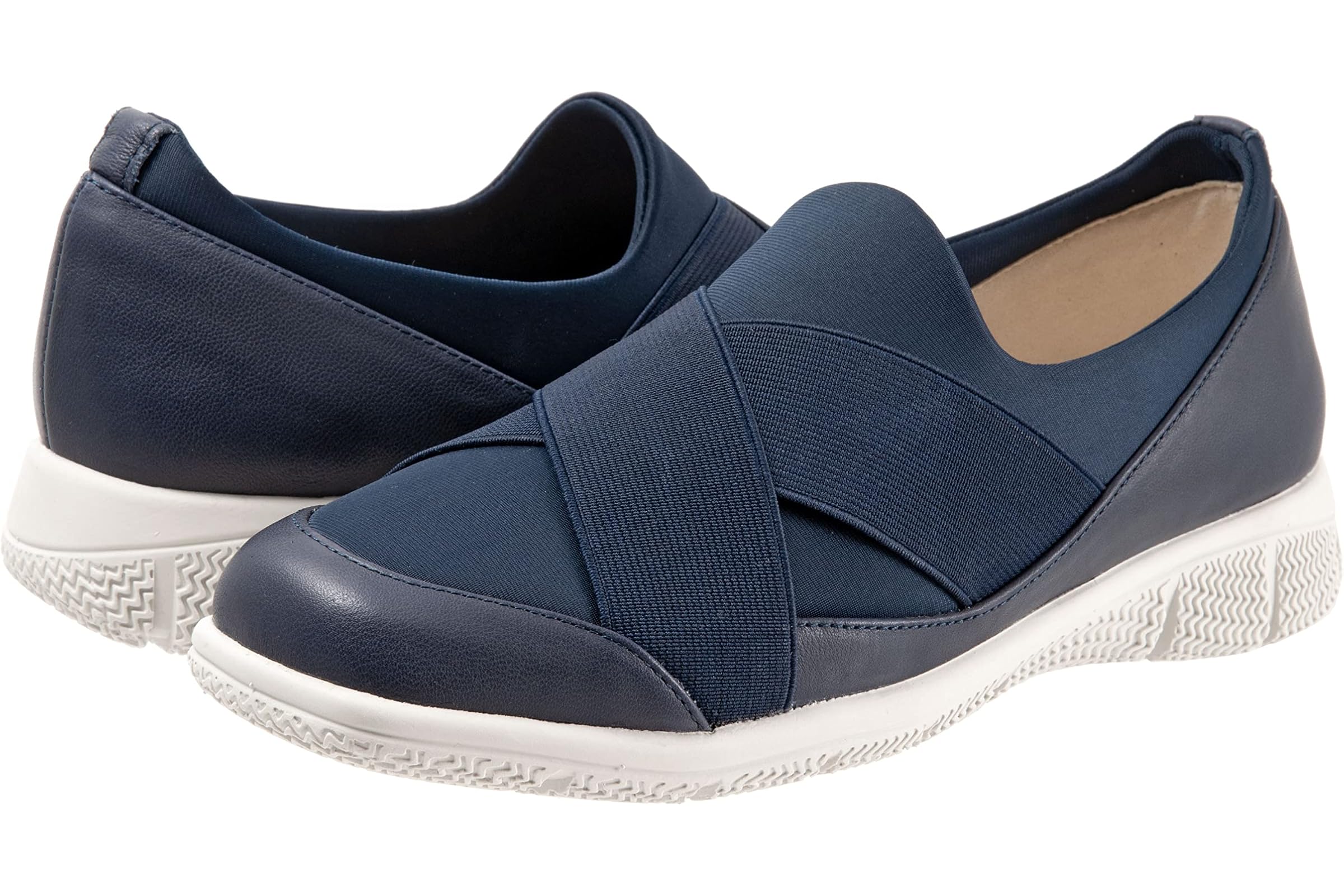 Женские кроссовки Trotters Urbana 17890₽