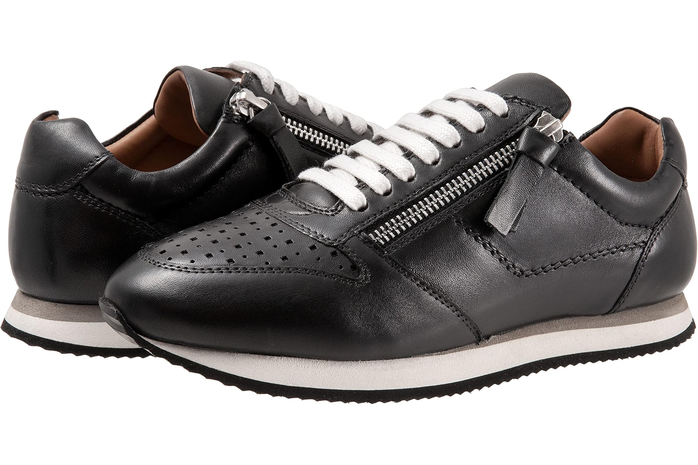 Женские кроссовки Trotters Infinity 19990₽