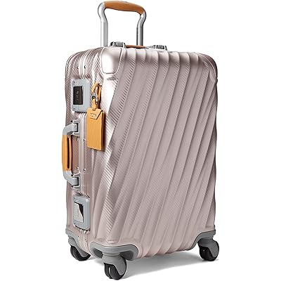 Чемодан Tumi International Carry-On
