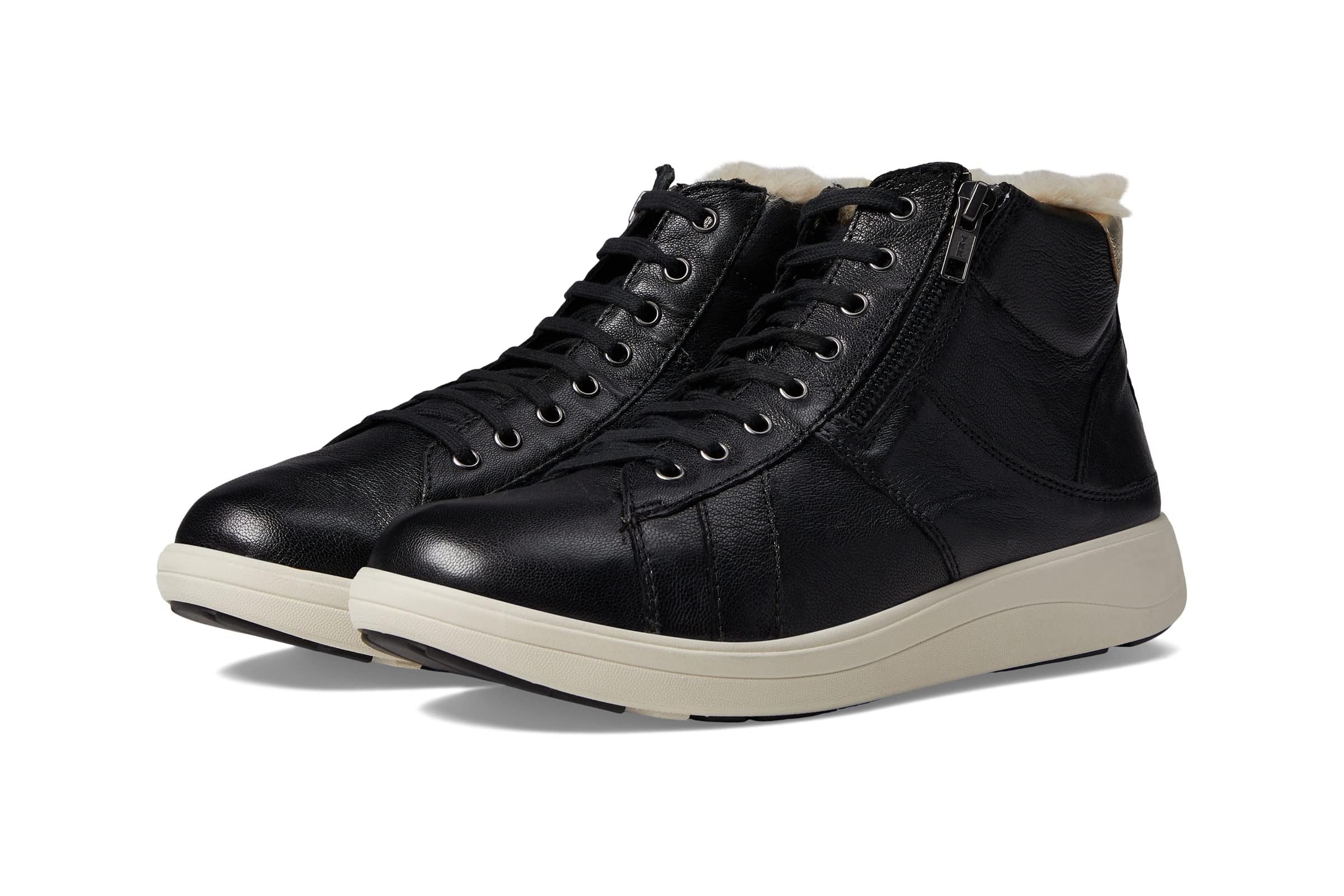 Женские кроссовки Strive Chatsworth II 11090₽