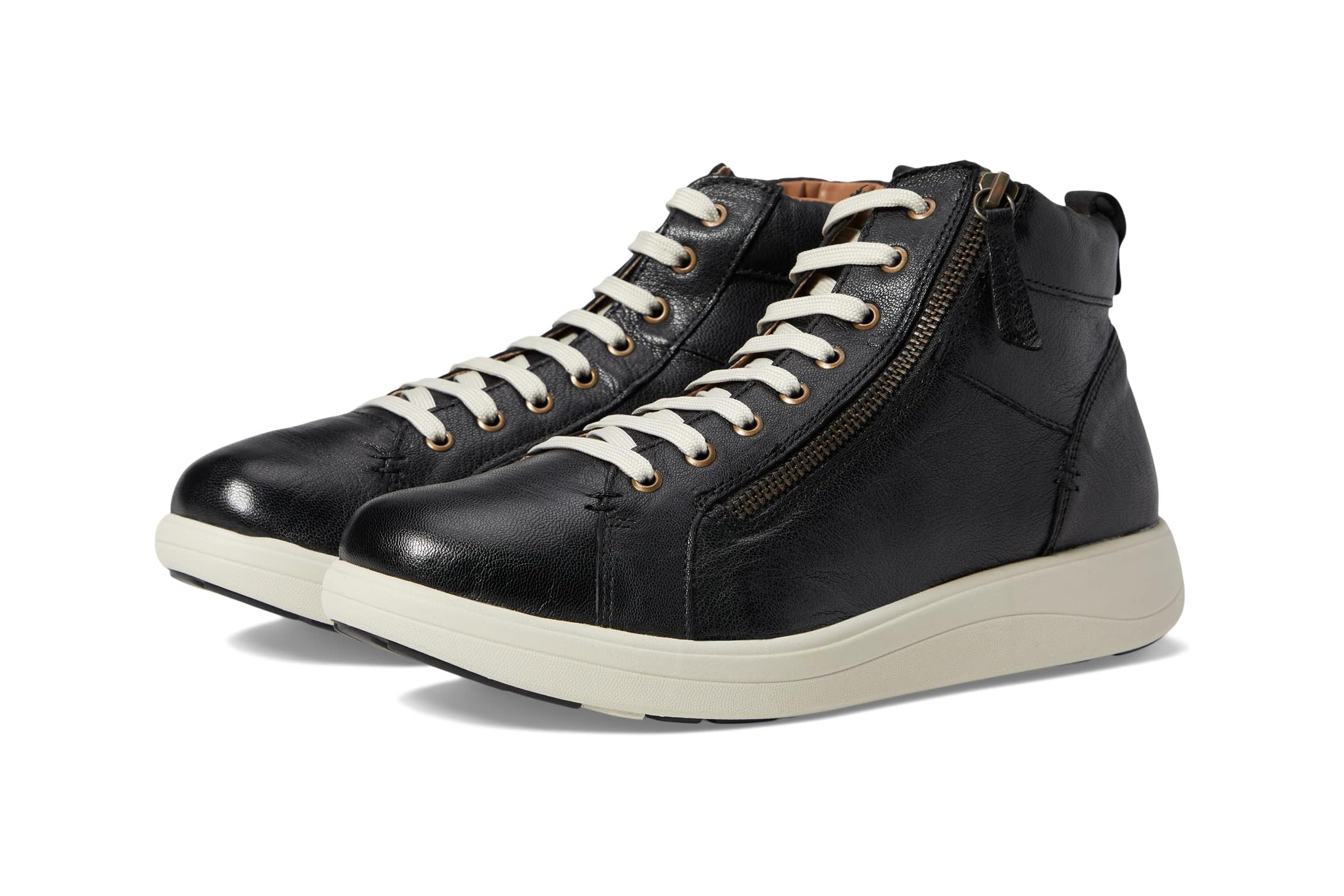 Женские кроссовки Strive Kensington 21290₽