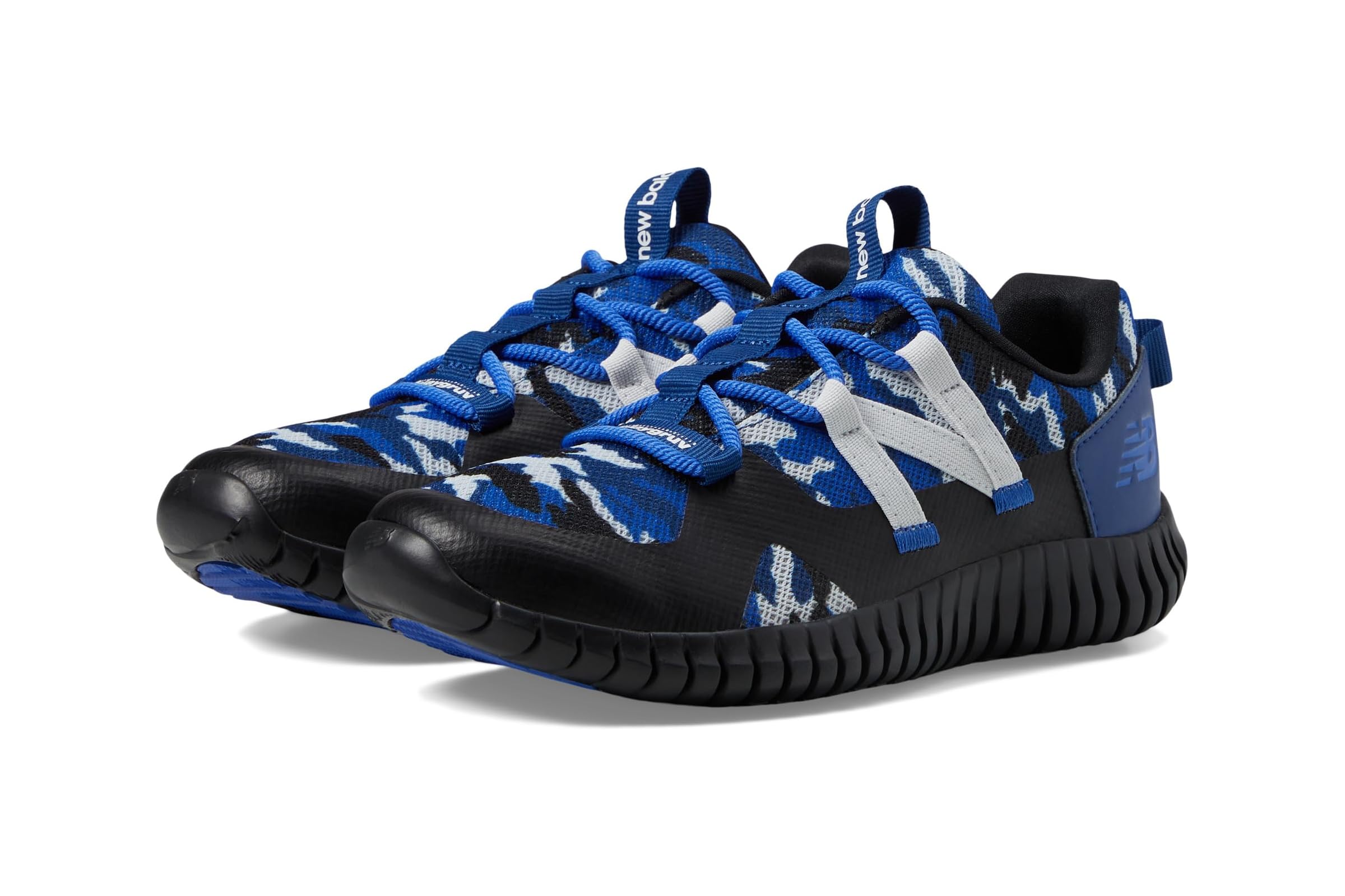 Мужские кроссовки New Balance Kids Playgruv v2 Bungee Little Kid 12190₽