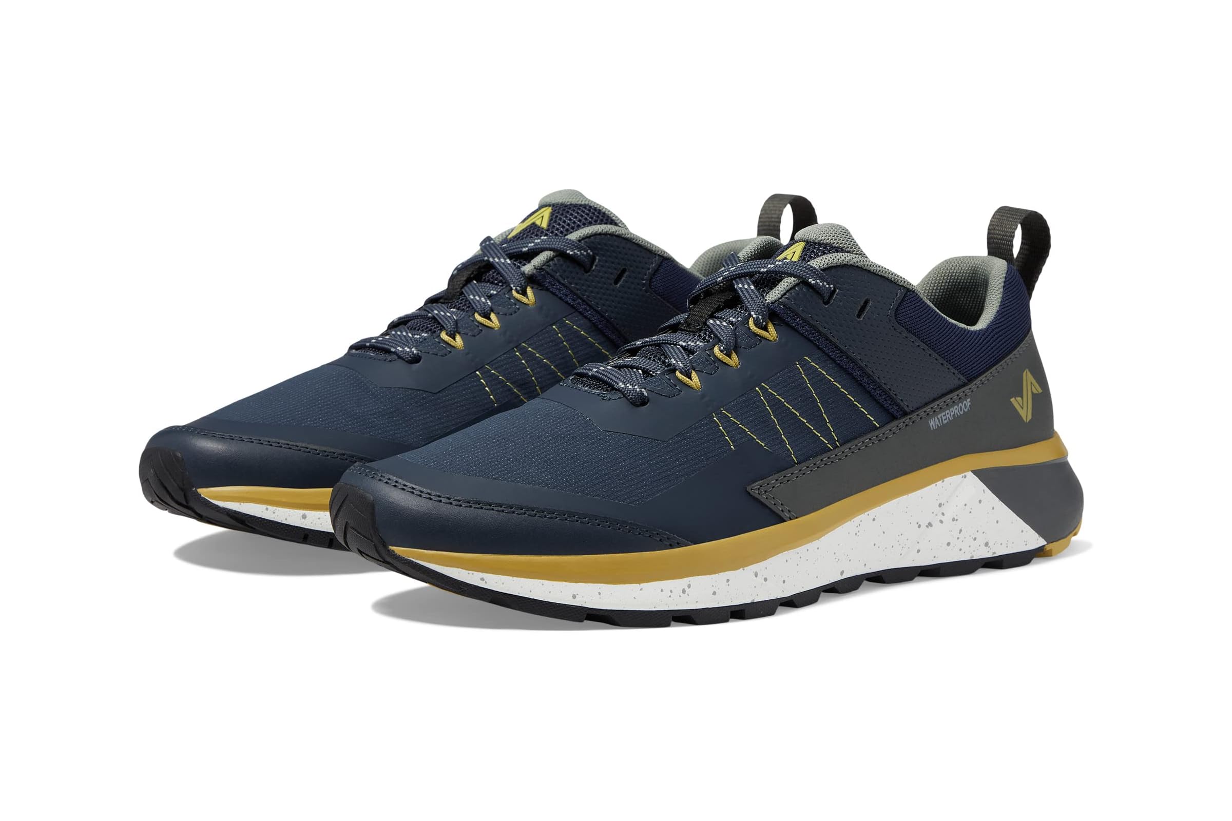 Мужские кроссовки Forsake Cascade Peak Low WP