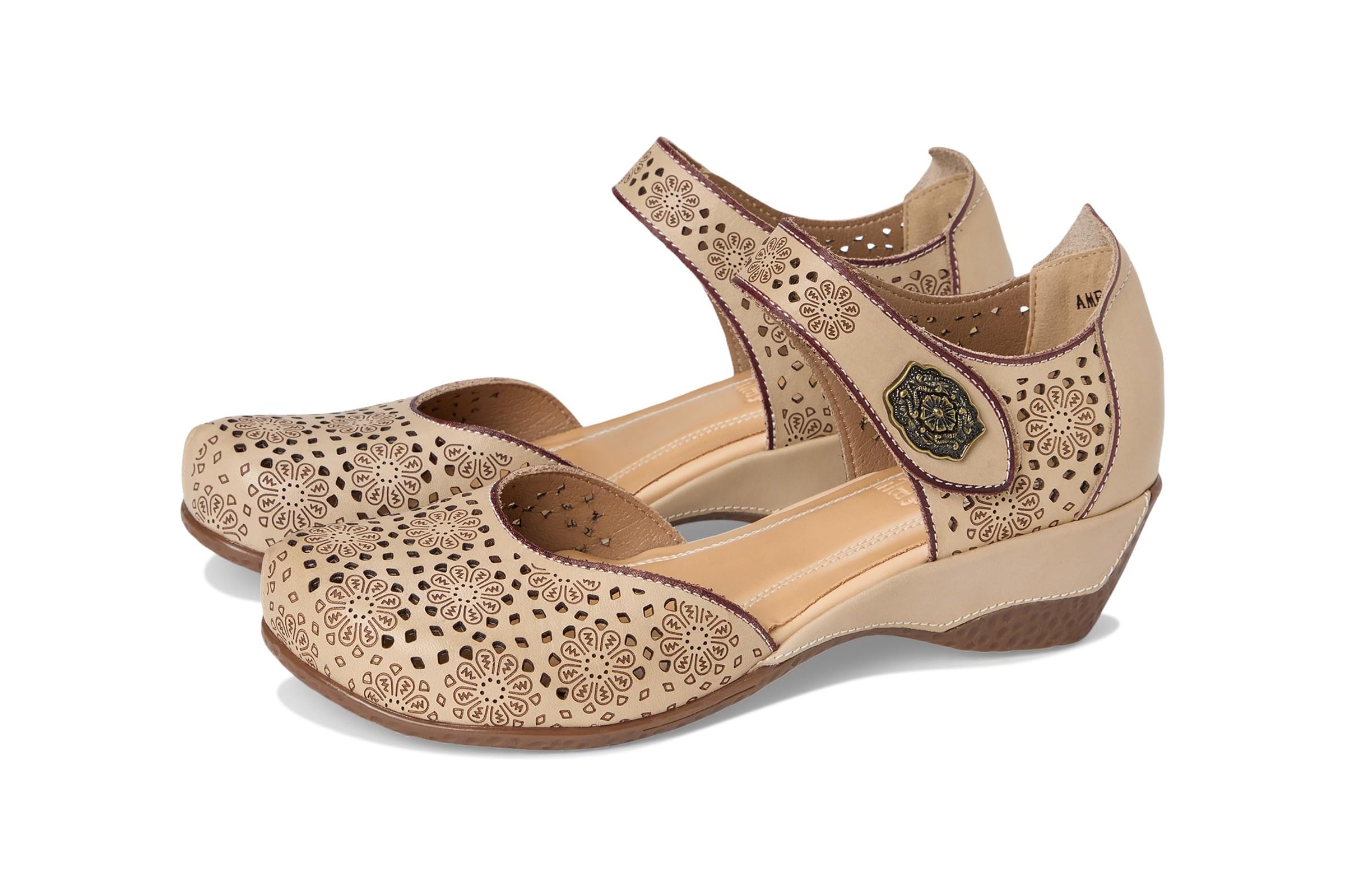 LArtiste by Spring Step Americana