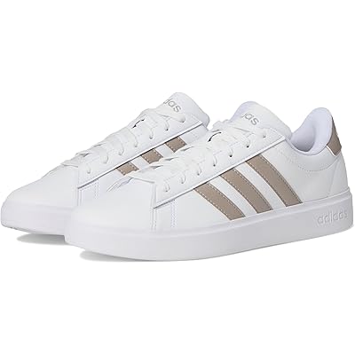 Женские кроссовки adidas Grand Court 2.0