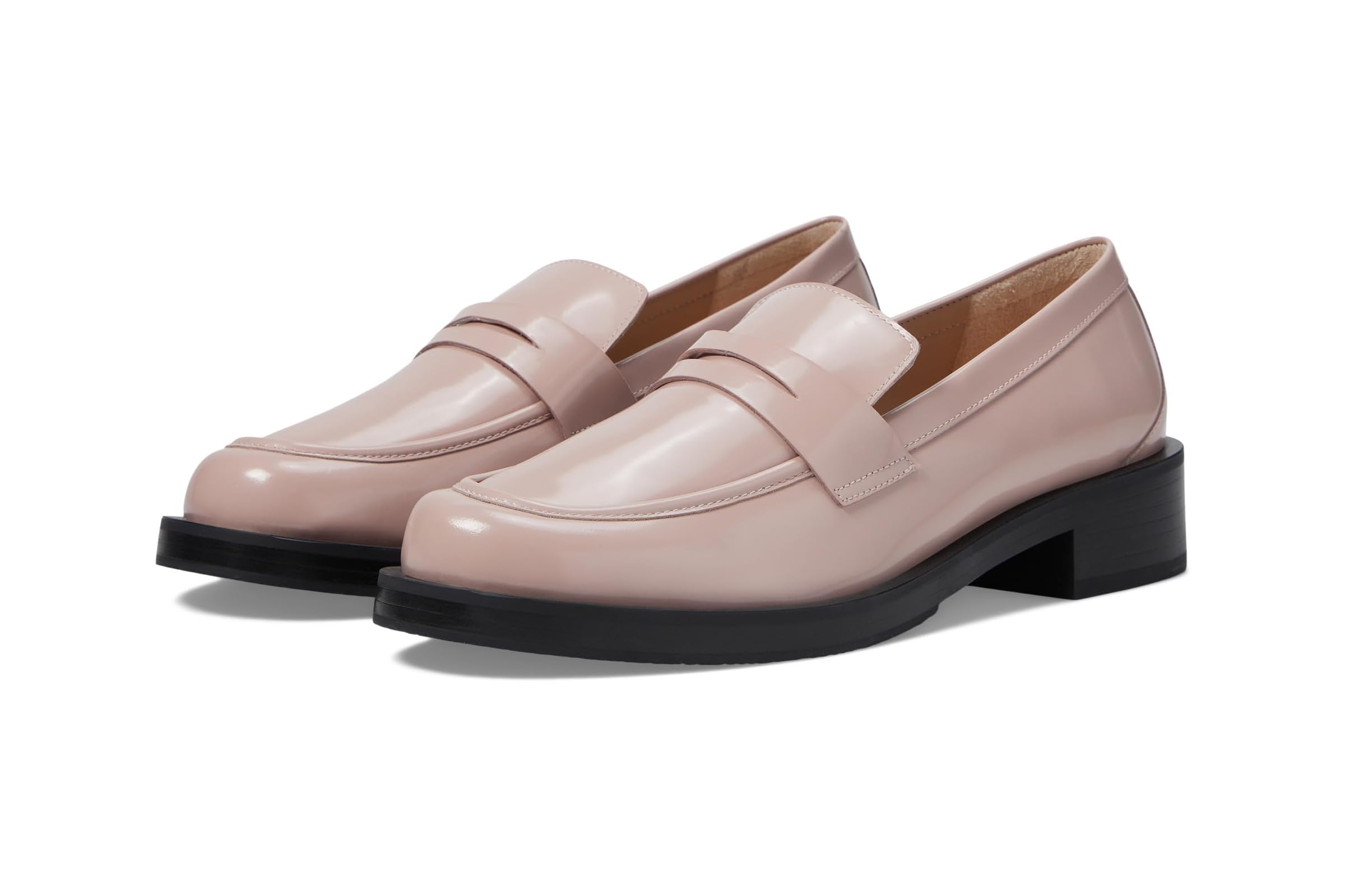 Stuart Weitzman Palmer Bold Loafer 52090₽