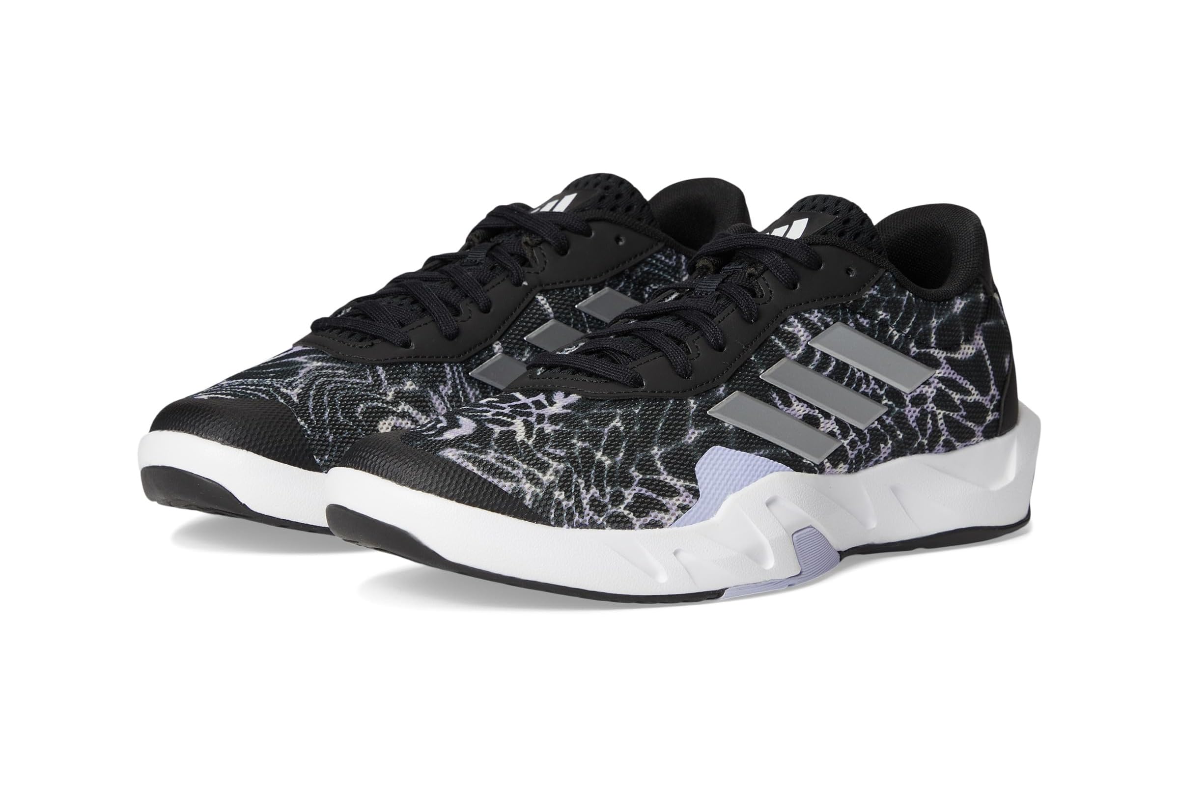 Женские кроссовки adidas Amplimove Trainer 8390₽