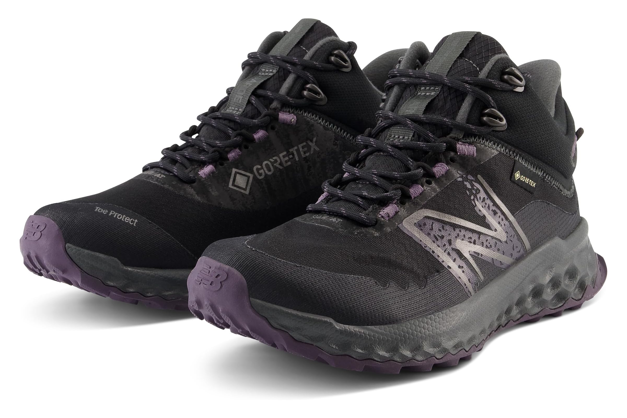 Женские кроссовки New Balance Fresh Foam Garoe Midcut GTX 21690₽
