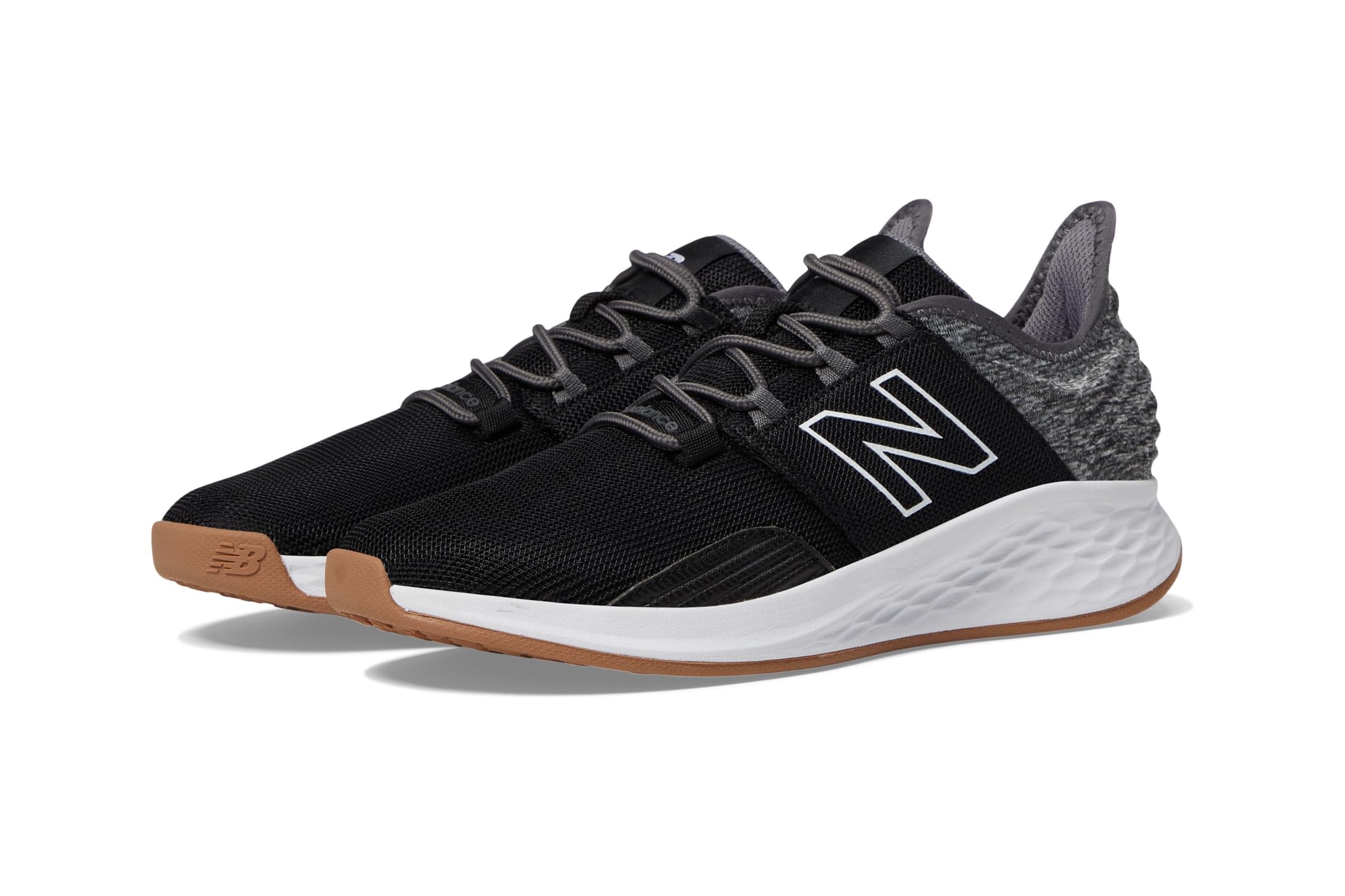 Женские кроссовки New Balance Golf Fresh Foam ROAV Golf 17090₽