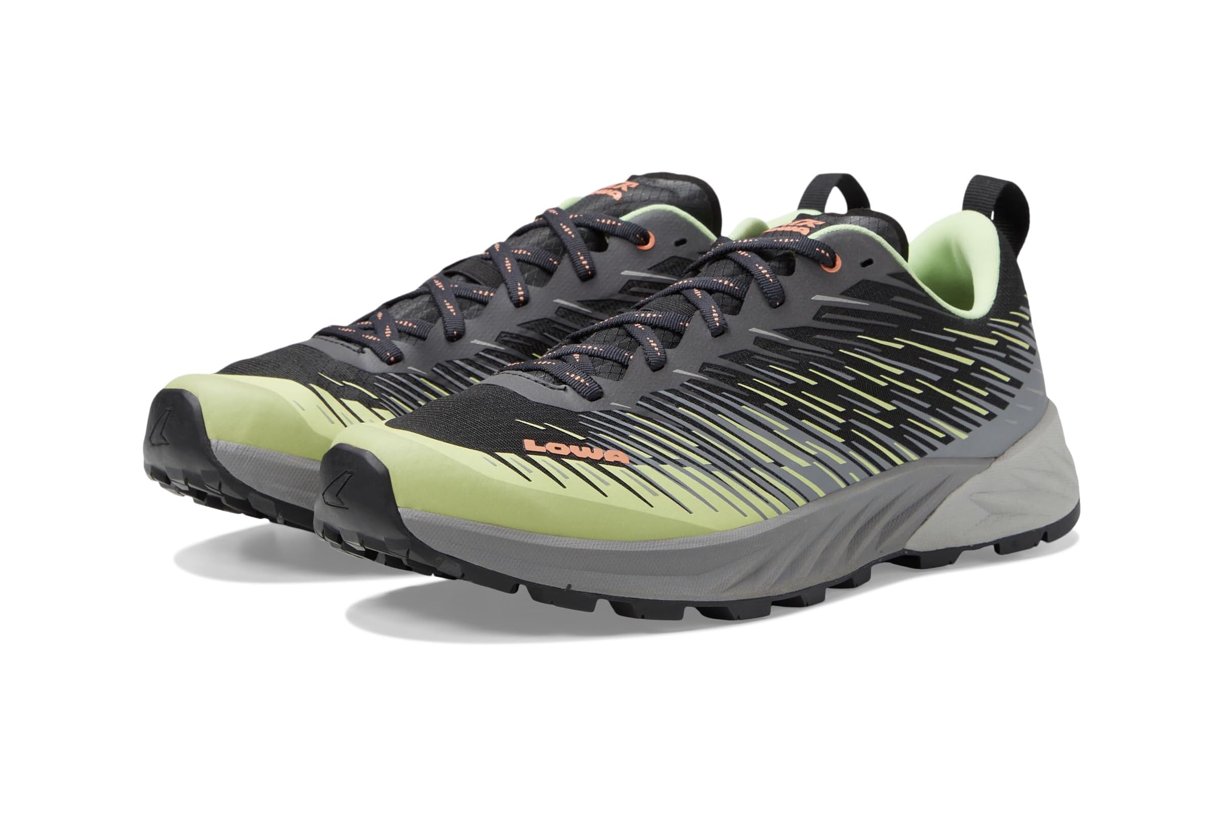 Женские кроссовки Lowa Amplux 14490₽