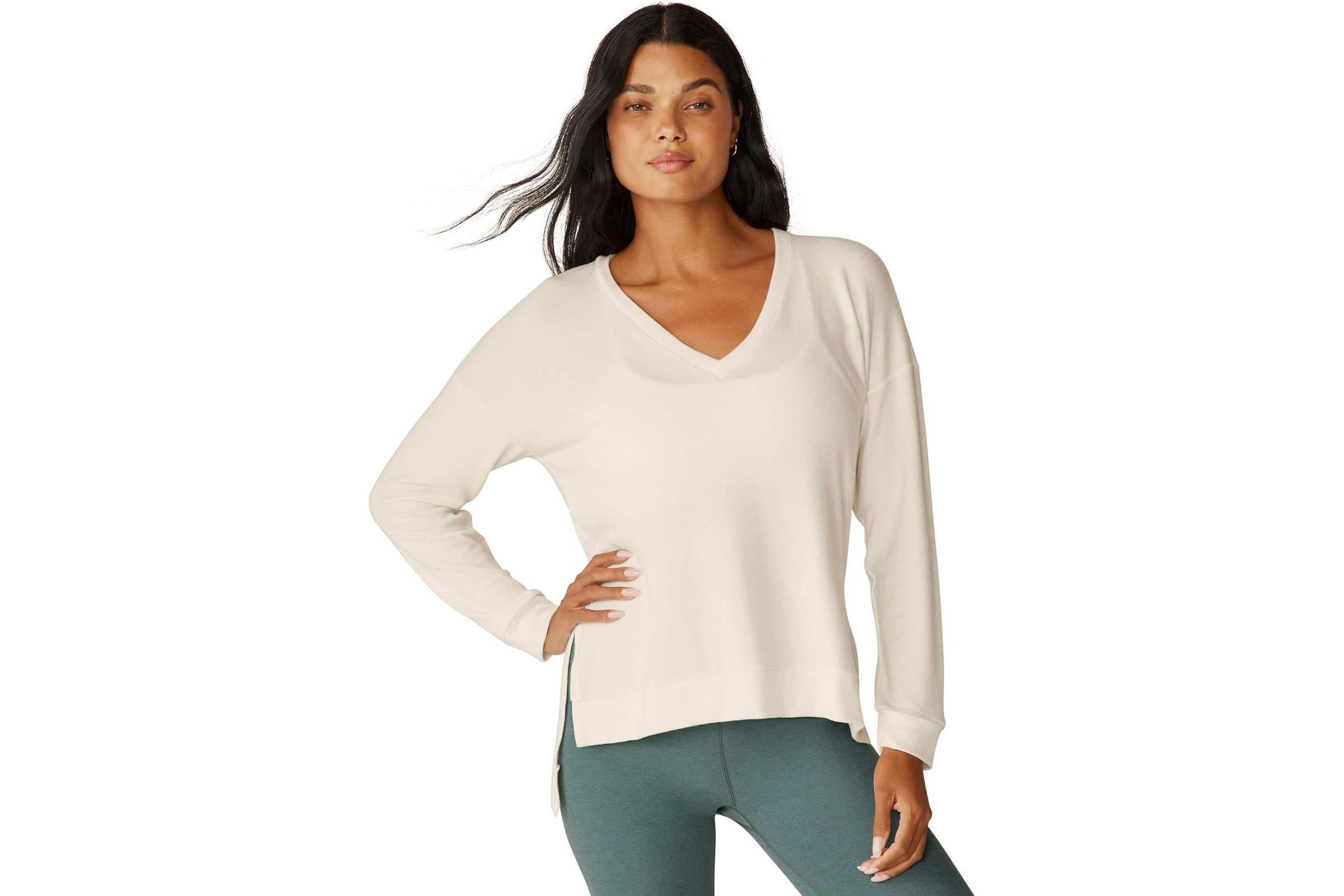 Beyond Yoga Long Weekend Lounge Pullover 13890₽