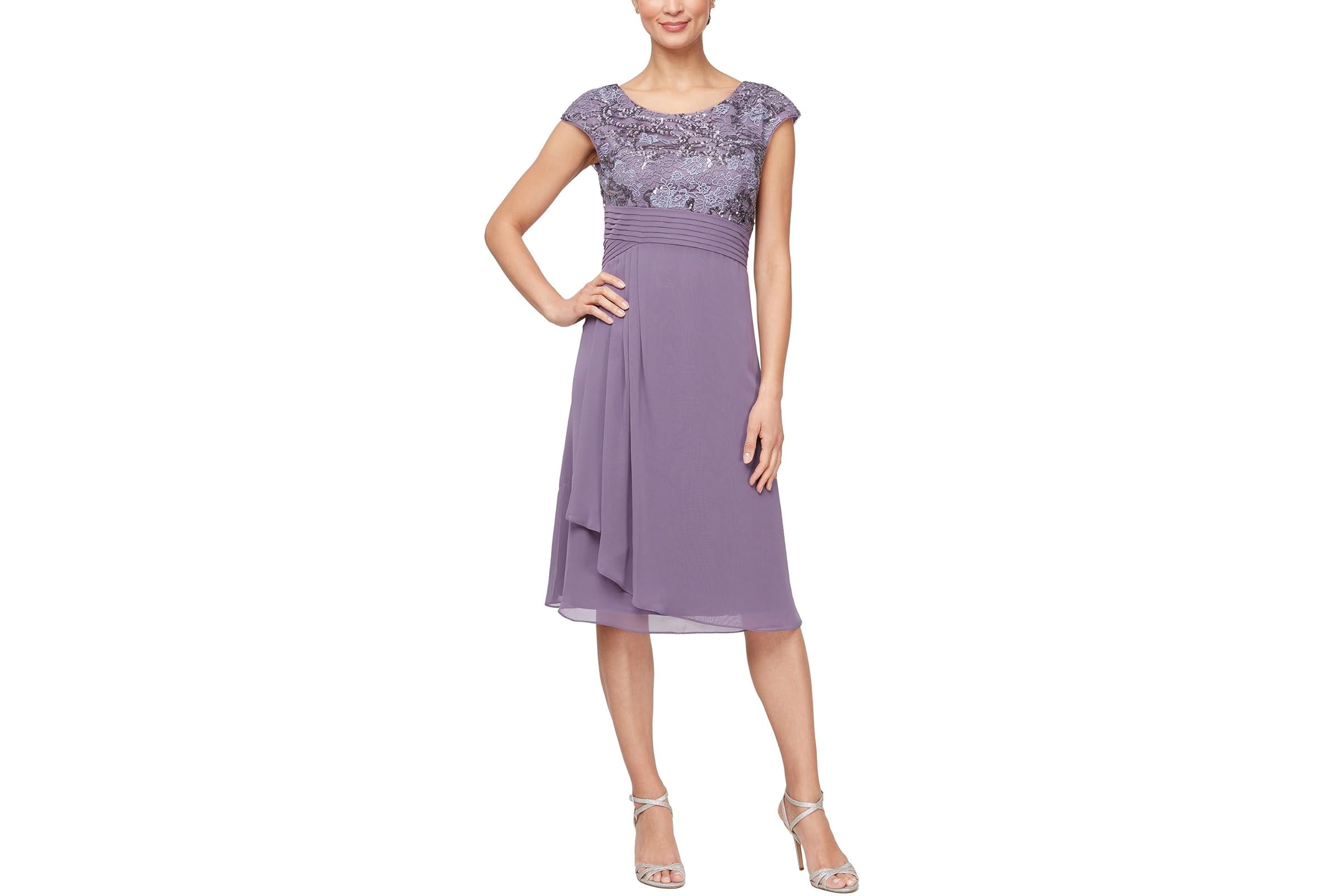Alex Evenings Short Embroiderd with Pleated Waist 13990₽