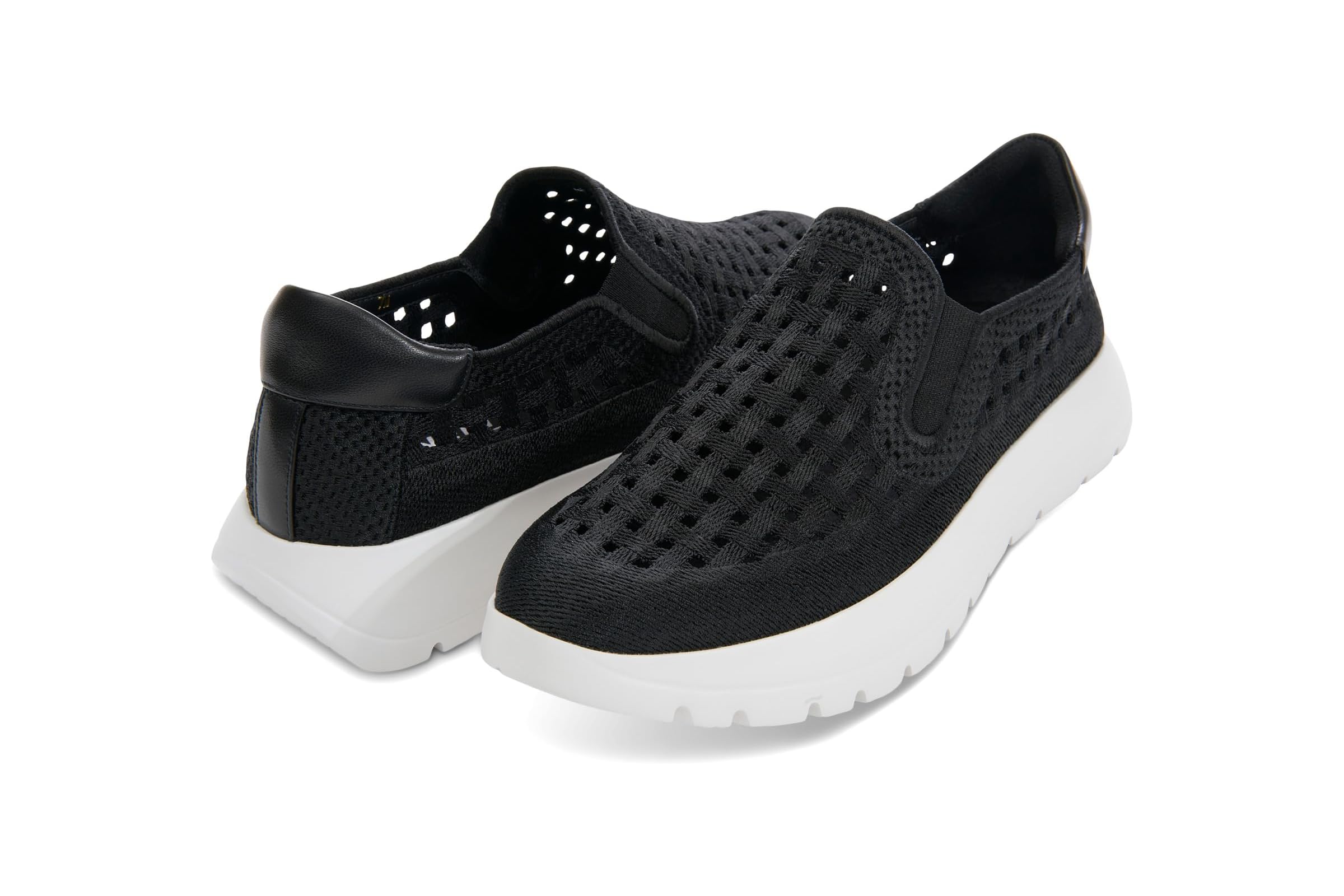 Женские кроссовки Vaneli Quay 29990₽