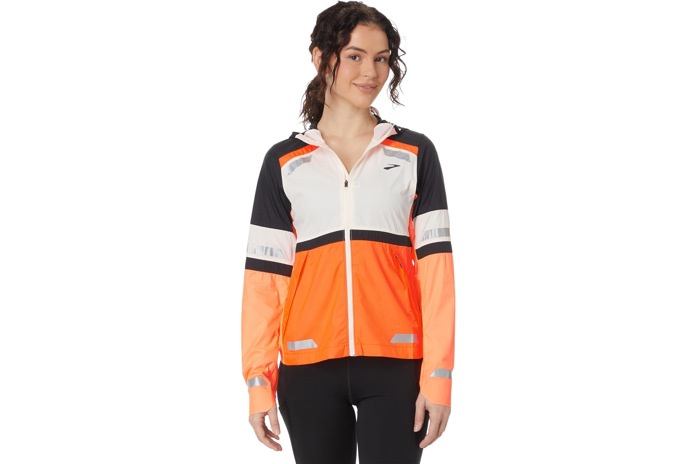 Brooks Run Visible Jacket 26890₽