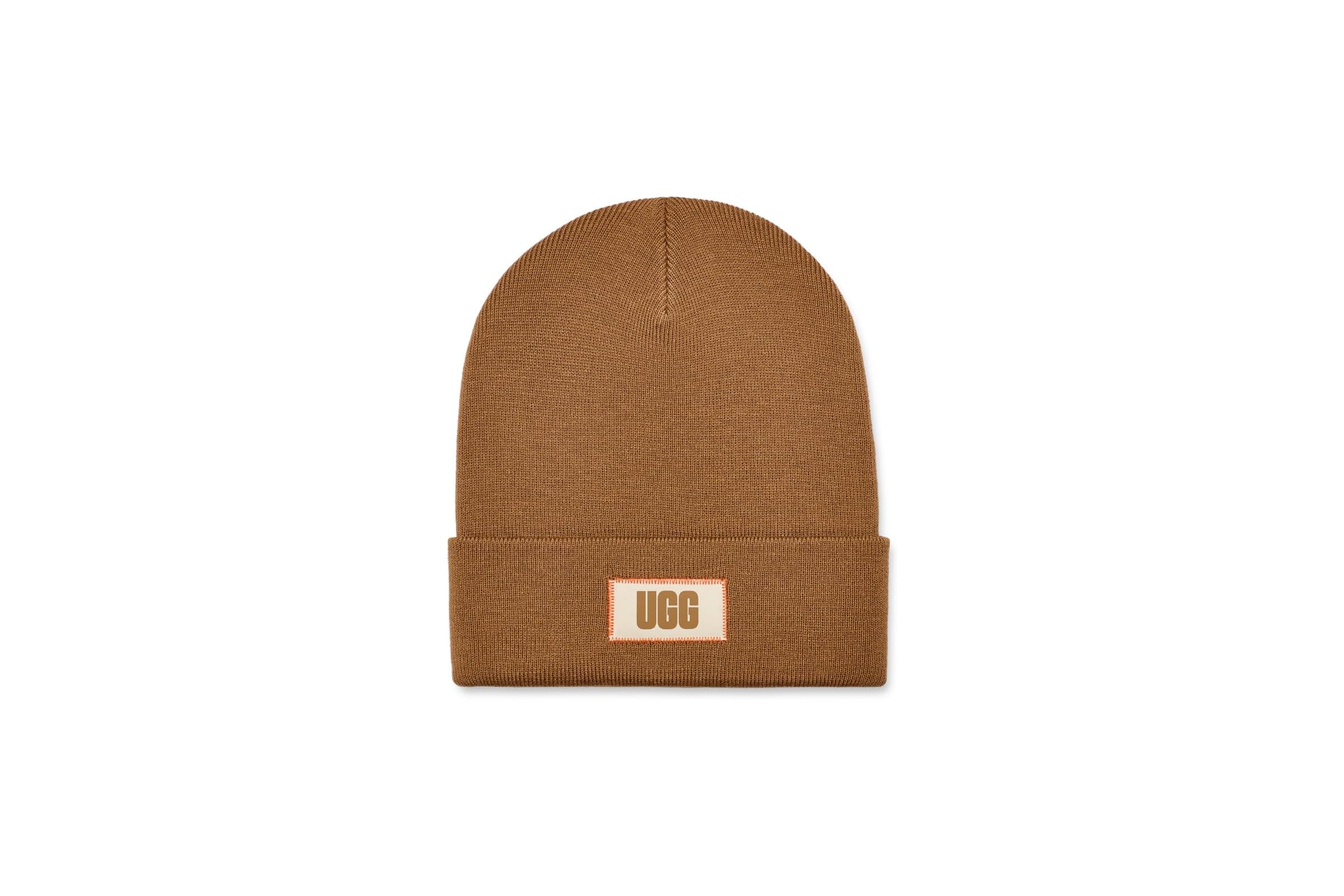 UGG High Crown Beanie 8990₽