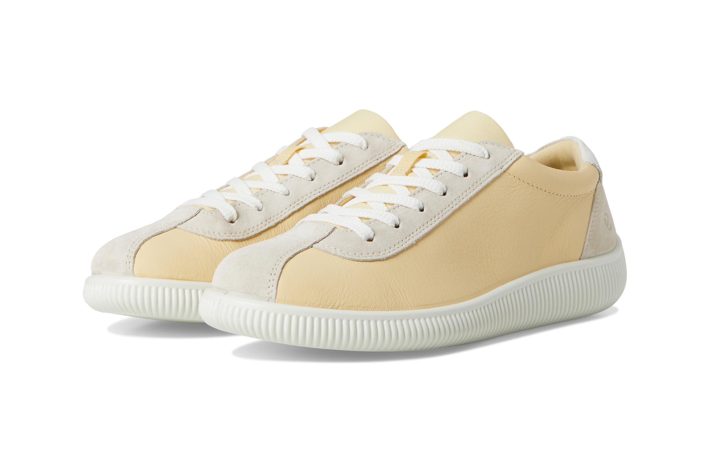 ECCO Soft Zero Lace Up Sneaker 26890₽