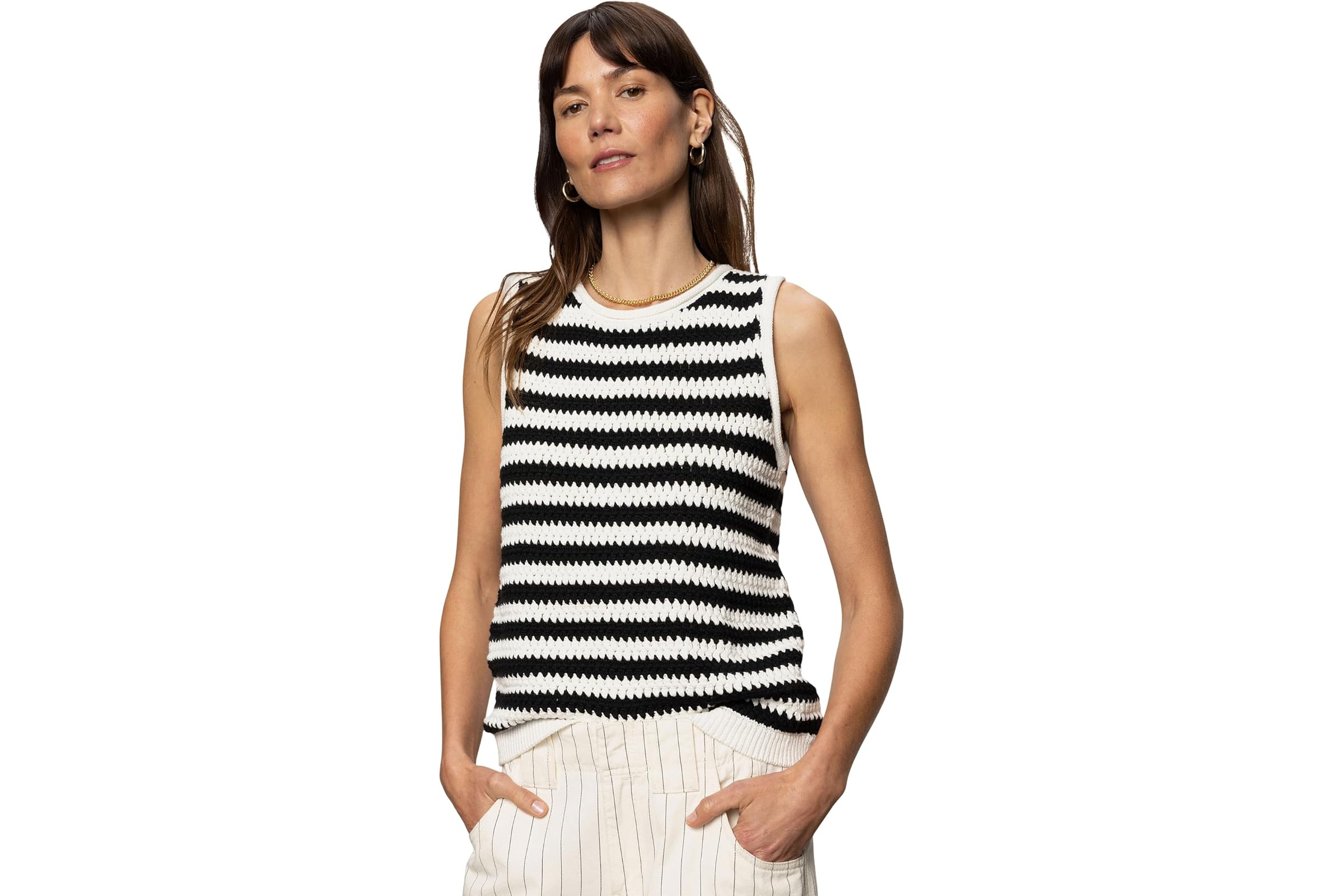 Sanctuary Crochet Shell 11690₽